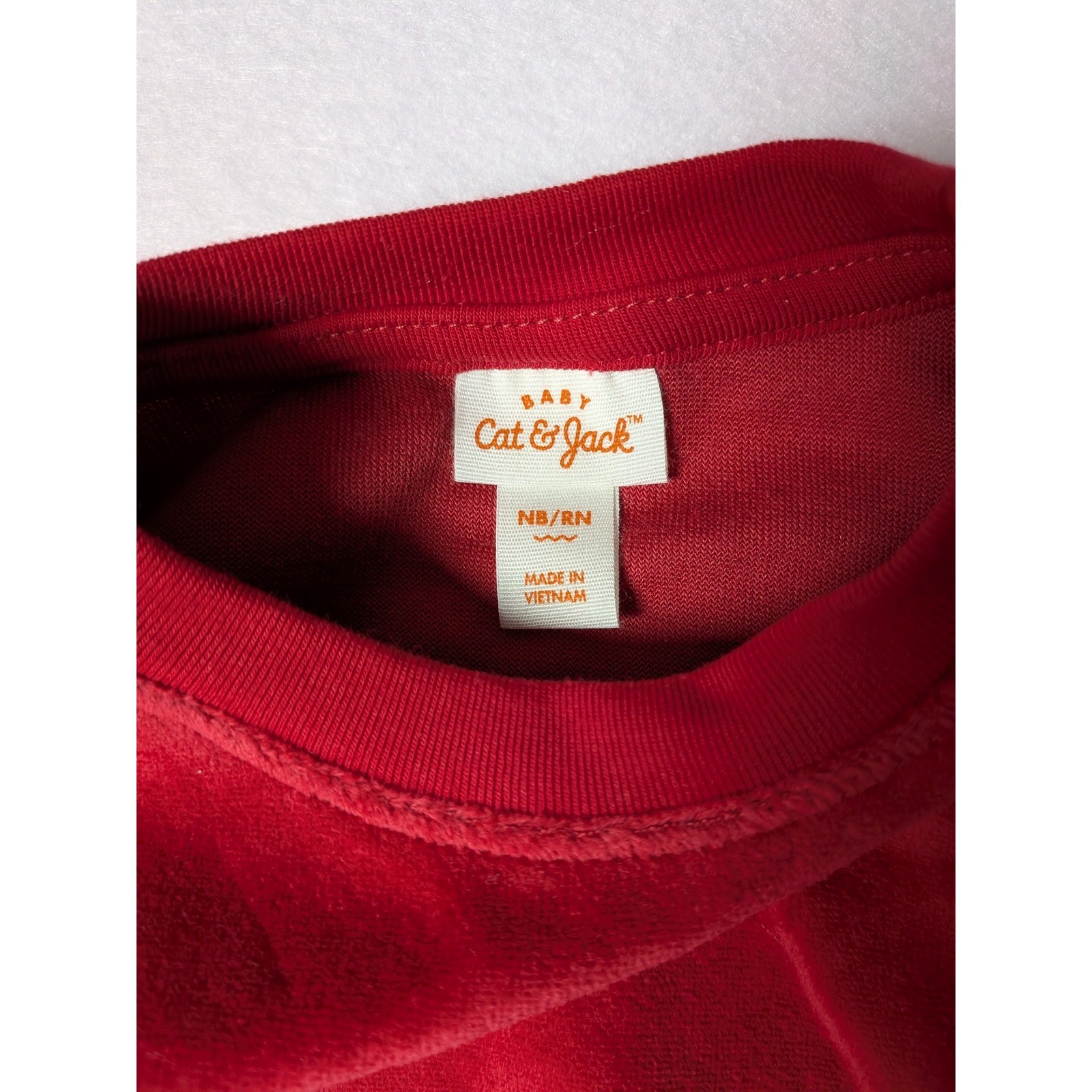 Cat & Jack Baby Red Velour 2-Piece Sweatshirt and Jogger Set NB/RN NWT