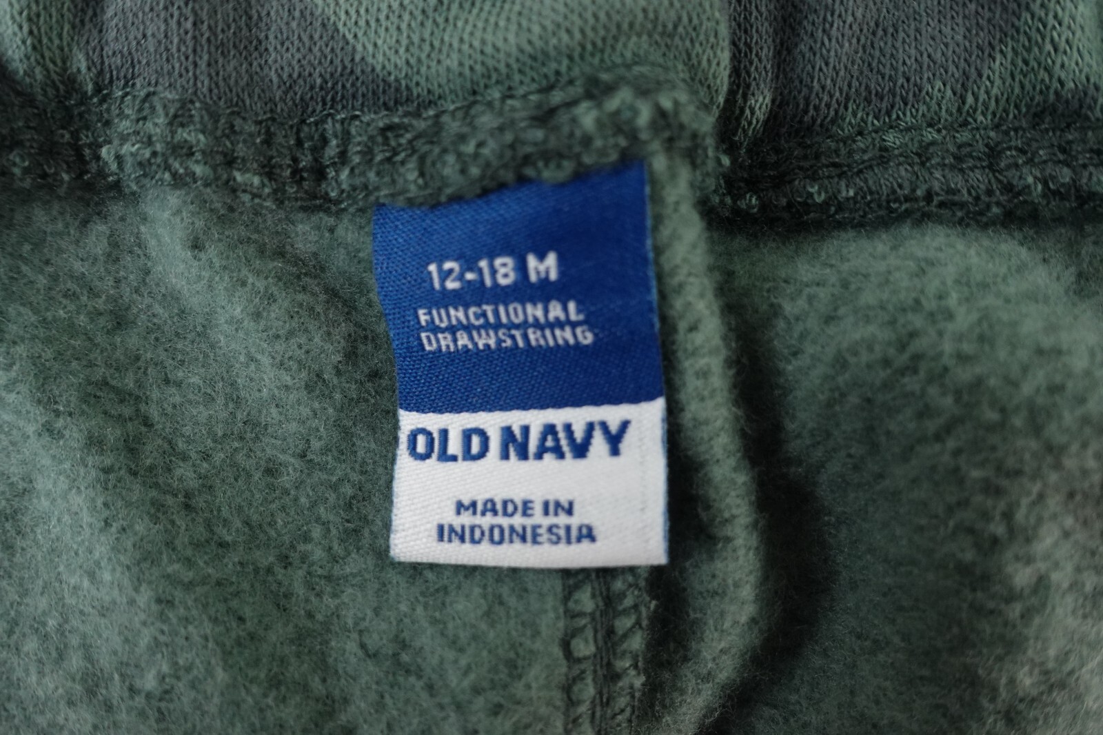 Old Navy Baby Boy 12-18 Months Green Dino Pajamas Sweatpants & Tee 4 Pieces NWT