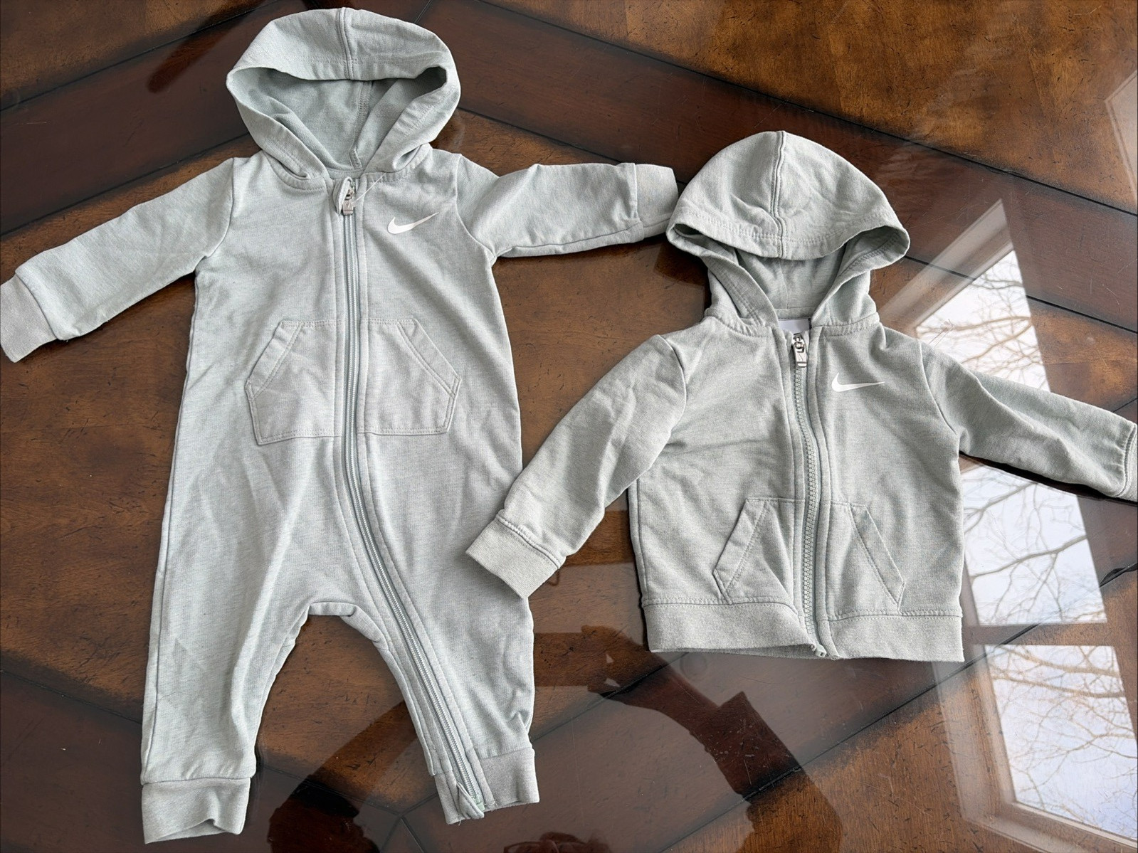 Nike Tracksuit Green jacket hood One Piece and Pants Set Baby 6 months