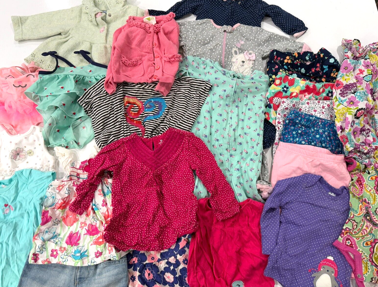 21 Piece Baby Girl Mixed Outfits Size 6-9 Months
