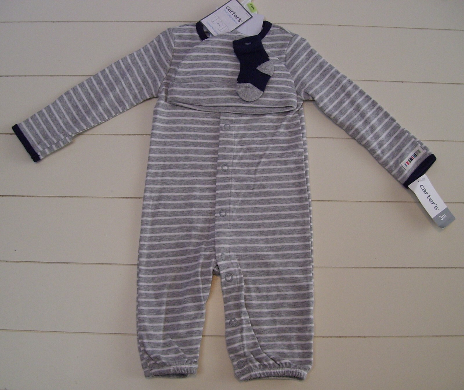 Boys Carter’s 3 Pc LS Gray I’m Awesome Converter Gown Jumpsuit Hat Socks Sz 6M