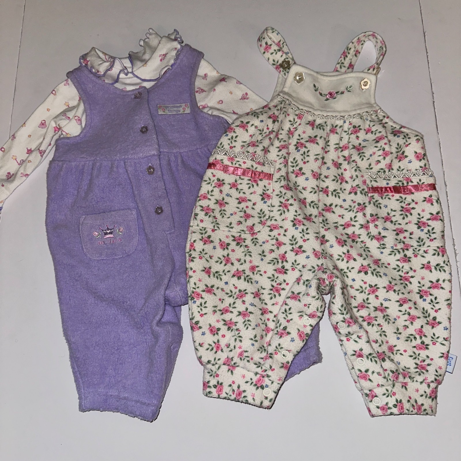 22 PIECE LOT BABY GIRL 0-6 months Little Me, Carters, Pooh, Onsies, snowsuit ++