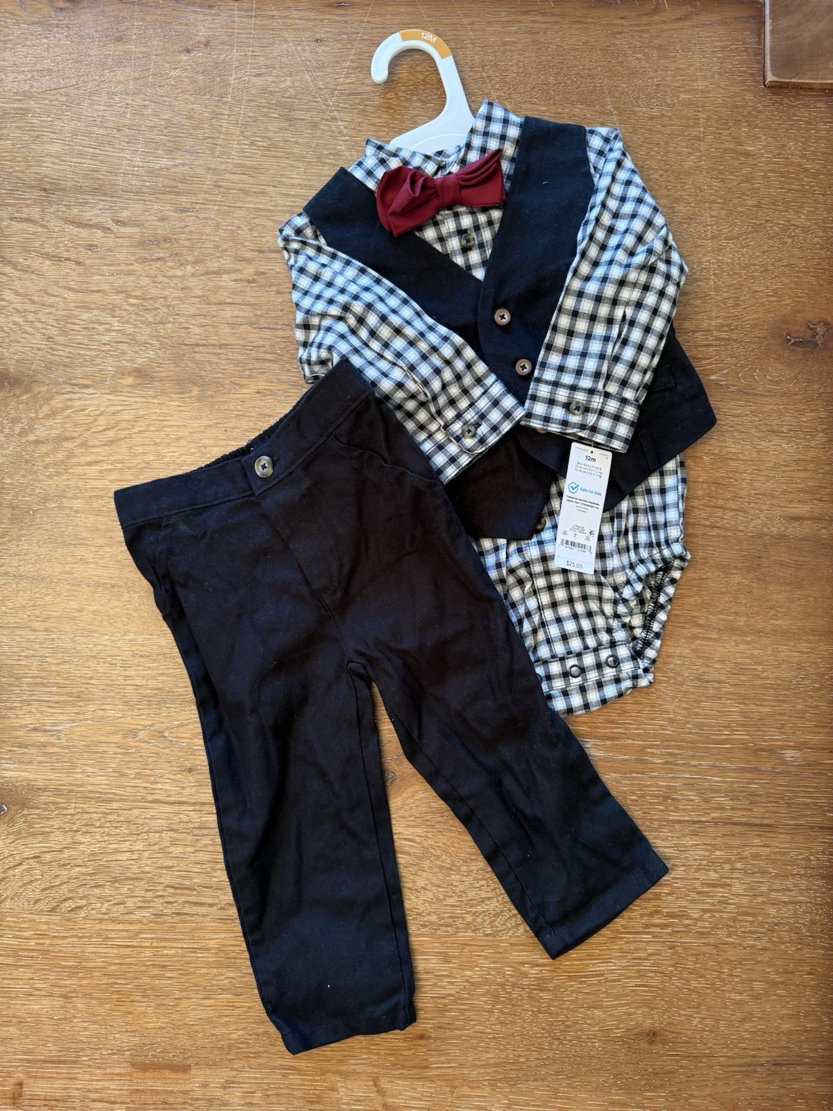 Carter’s Boys 3-Piece Set With Vest And Bow Tie Size 12 Month NWT