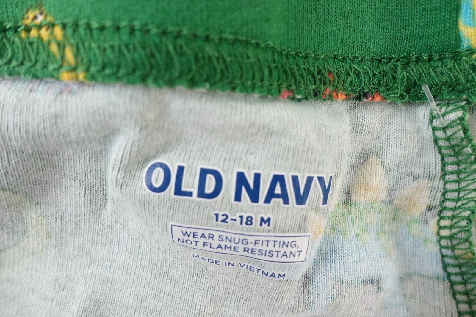Old Navy Baby Boy 12-18 Months Green Dino Pajamas Sweatpants & Tee 4 Pieces NWT