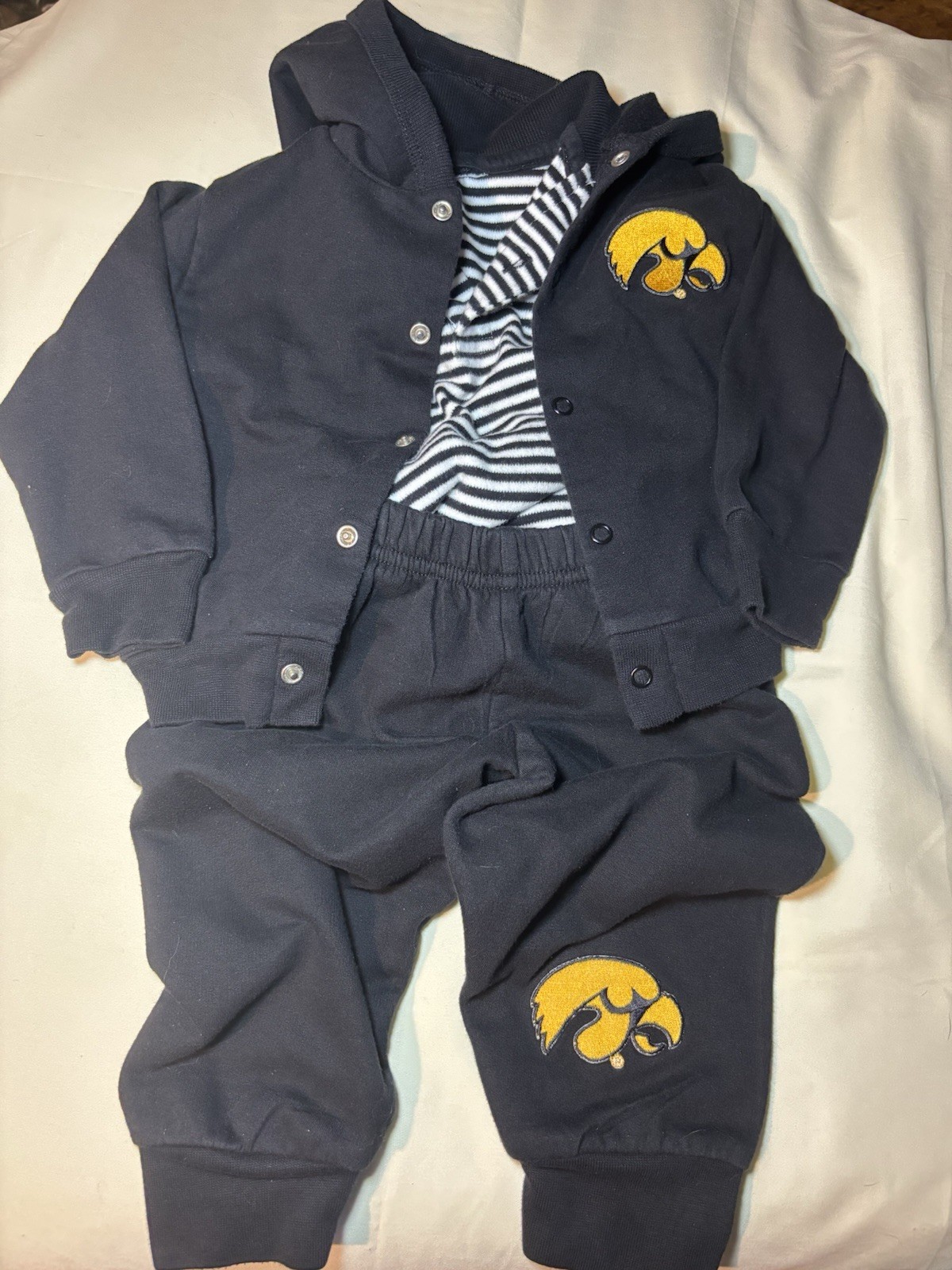 Creative Knitwear Baby 18M 3 Piece Outfit Iowa Hawkeyes Hoodie Pants Bodysuit