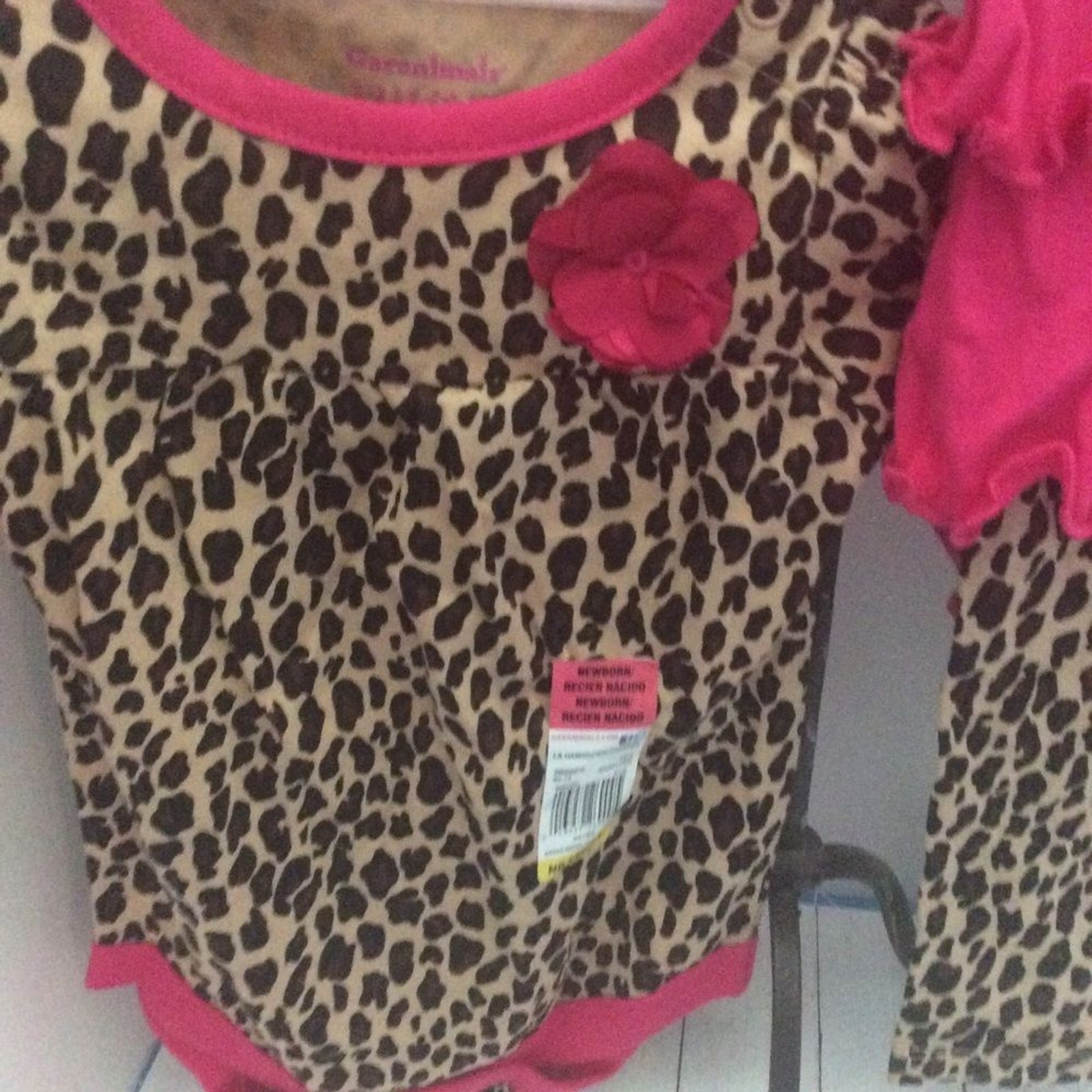 Cute cheetah set