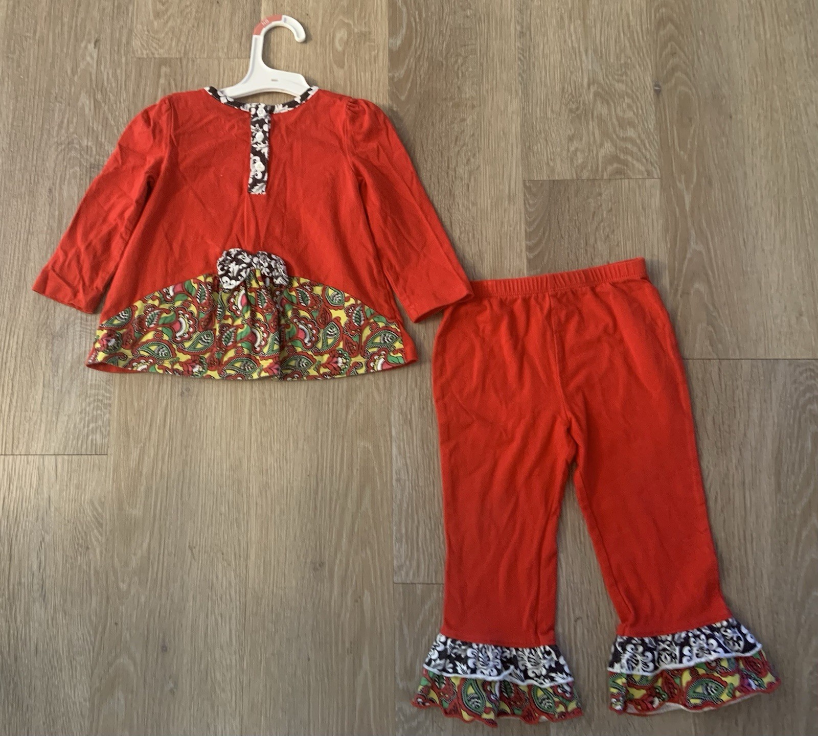 Nursery Rhyme Girl’s Size 24 Months Unique Reindeer Outfit With Flared Pants