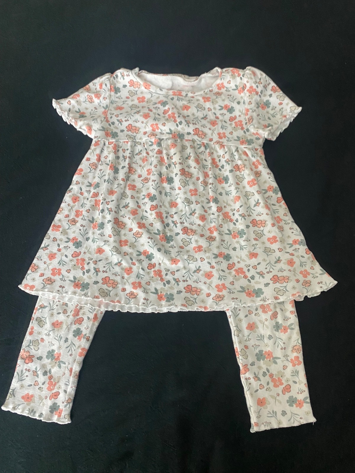 Carter’s Toddler Girls 2 piece Shirt and Pants Set