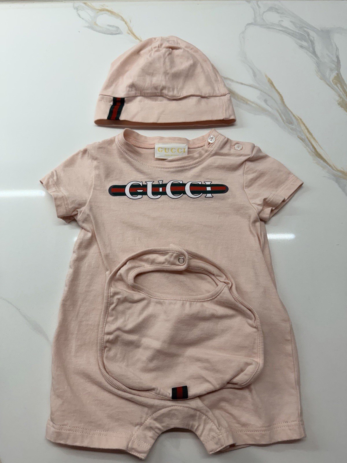 Gucci Baby Cotton Logo Romper, Hat & Bib Set Pink 0-3 Months Jersey 3 Piece