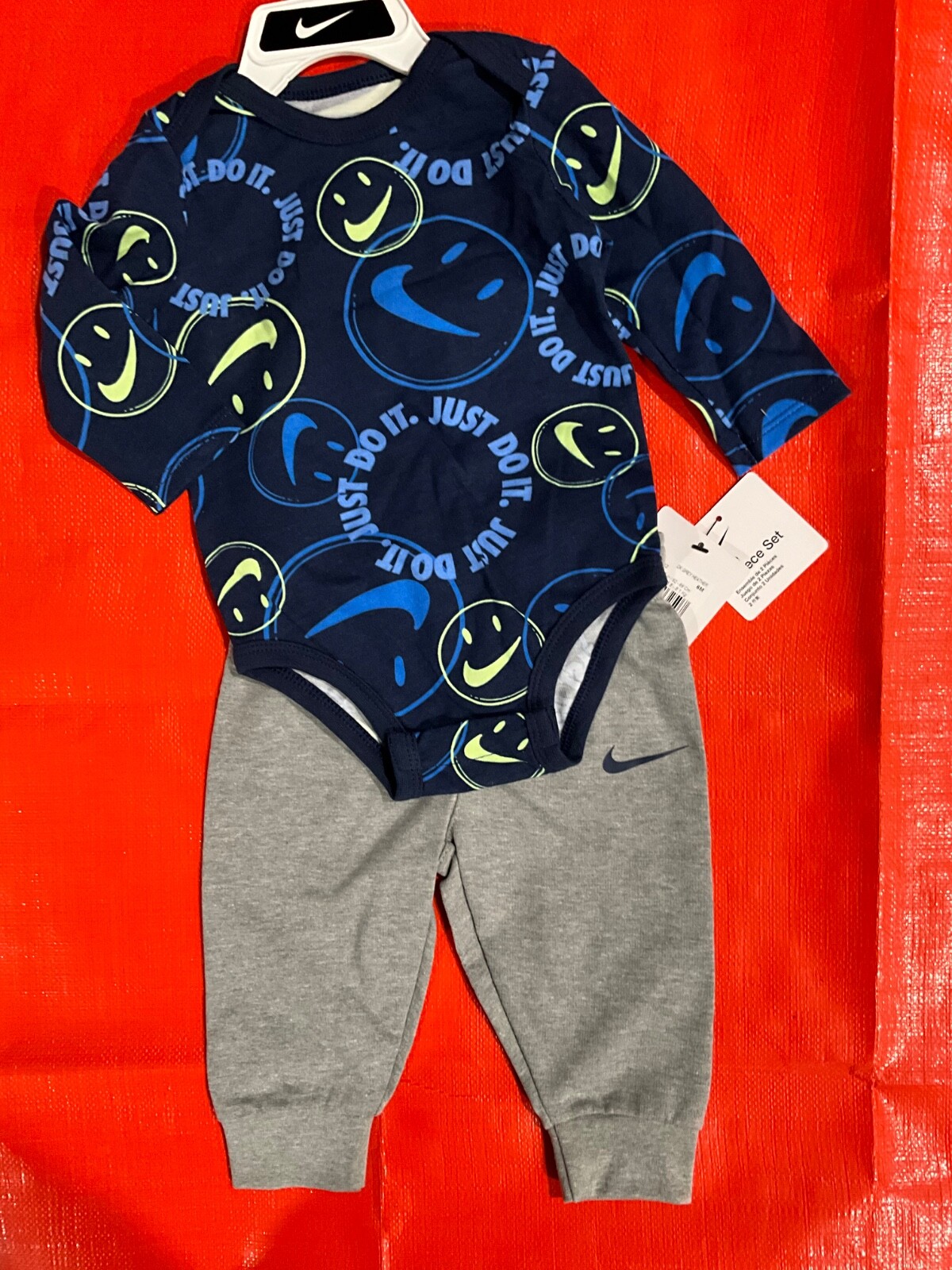 New Boy’s 2pc Nike Just Do It blue gray set Size 6 months