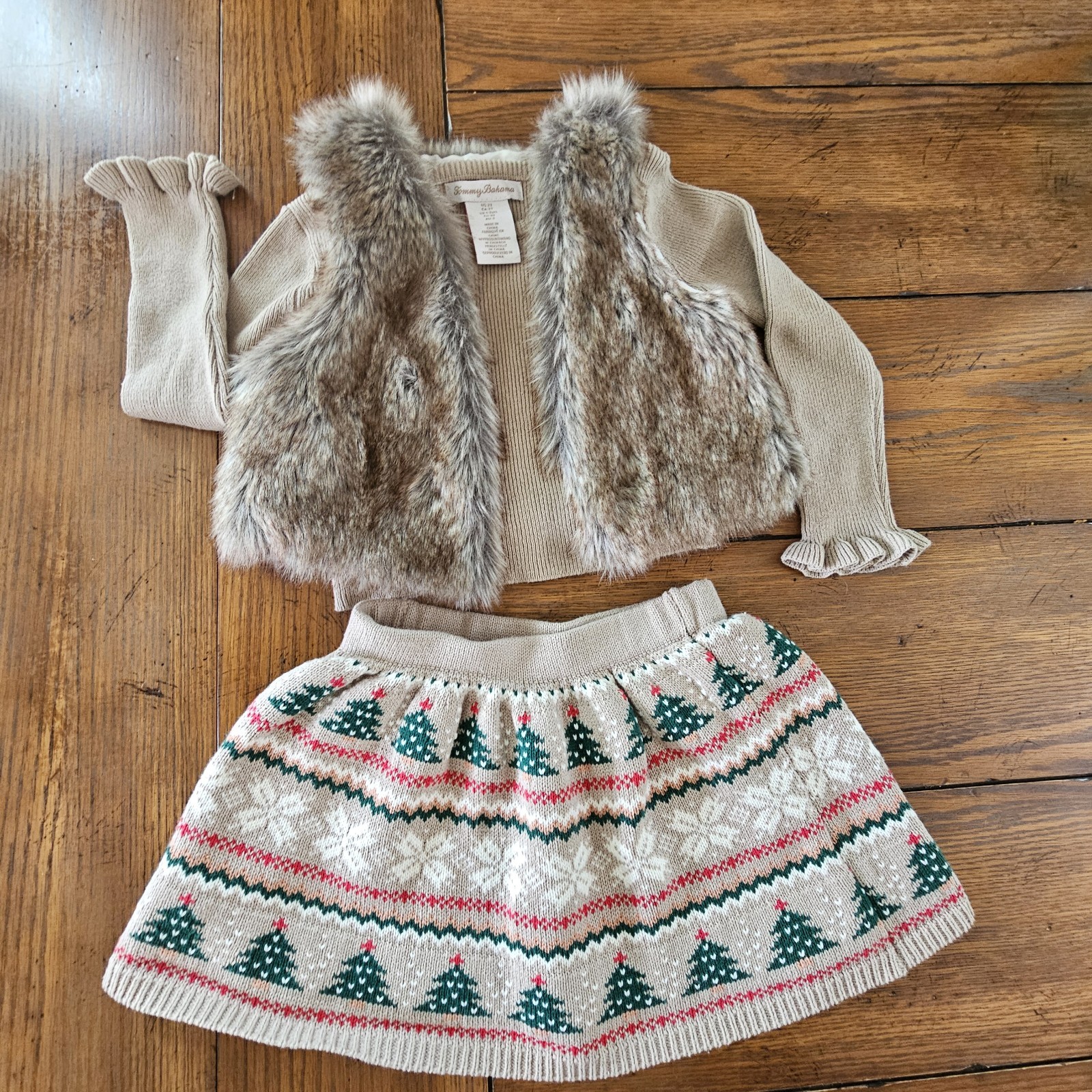 Tommy Bahama Girls 2T Knit 3 Piece Skirt Shirt Vest Fair Aisle Snowflakes Trees
