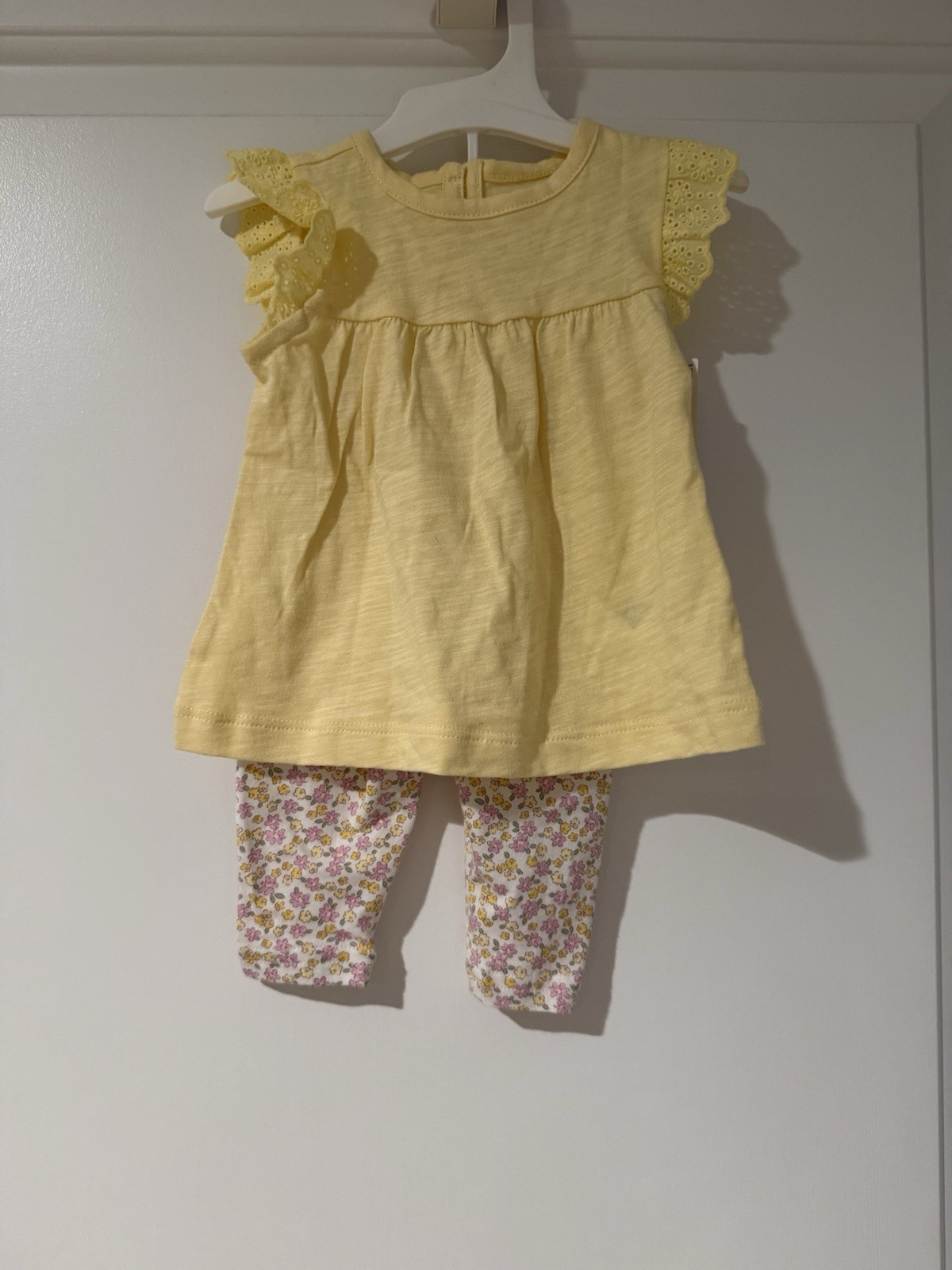 Carter’s Two Piece 3 Months Pants & Shirt Set NWT