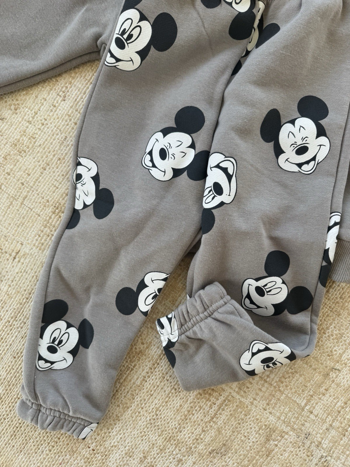 Zara Mickey Mouse DisneySweatset 2T 3T Toddler Tan Sweatpants Set Comfy Fleece