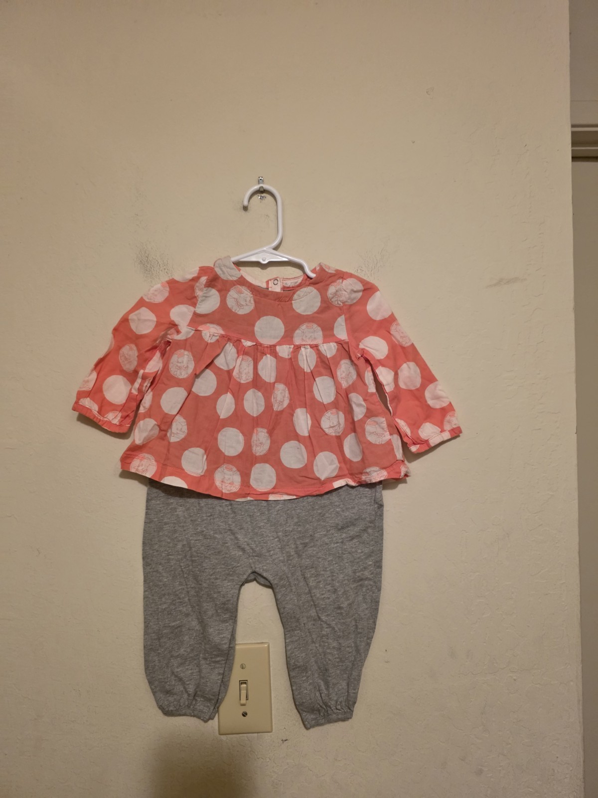 babyGap Disney Baby Dumbo Polka Dot Pink Gray Outfit Set 6-12 Months Cotton