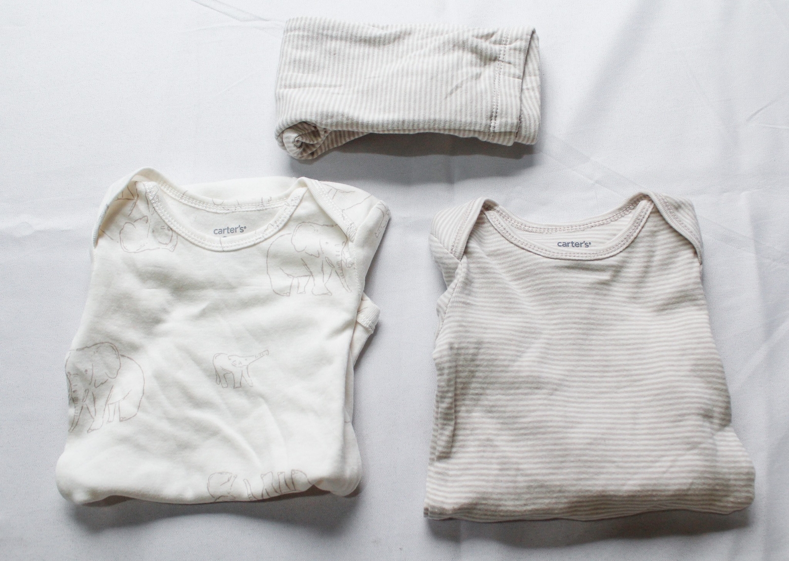 Carter’s Baby’s Elephant 3-Piece Little Character Set CG2 Grey/Ivory Size 9M