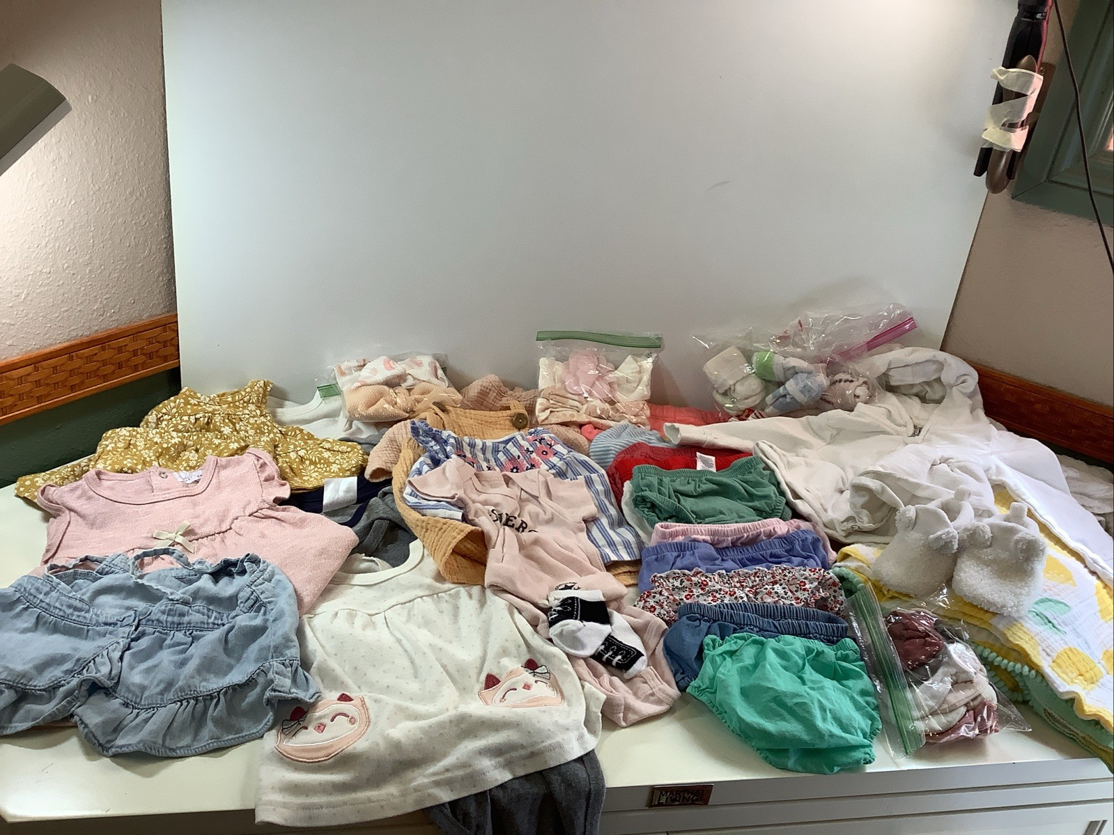 Baby girls clothing lot Of 50+ 3-6 Mo Summer Items