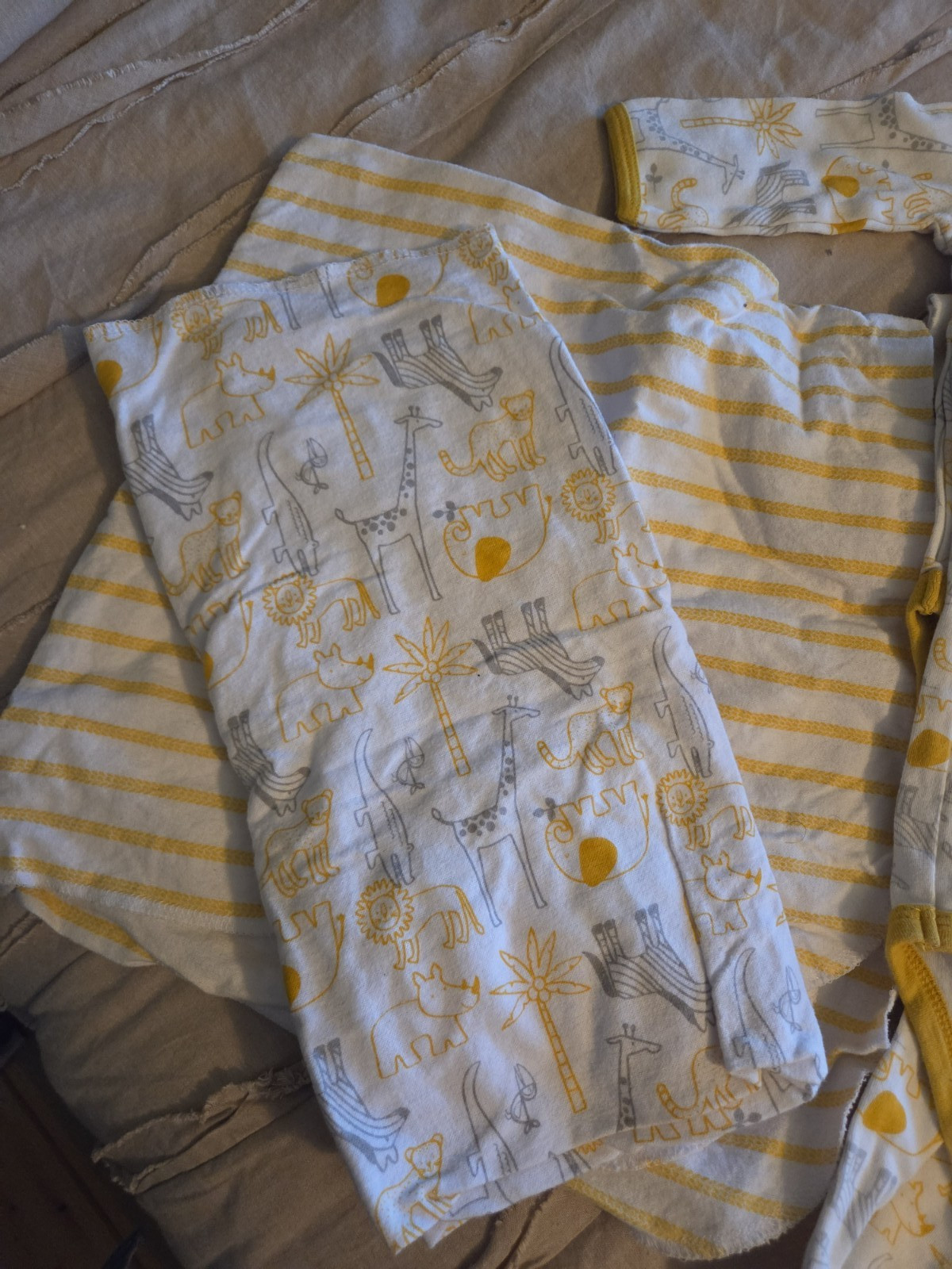 PS The Peanutshell Gorgeous 9 piece Yellow Striped Zoo Animal Layette Lot 0-3m