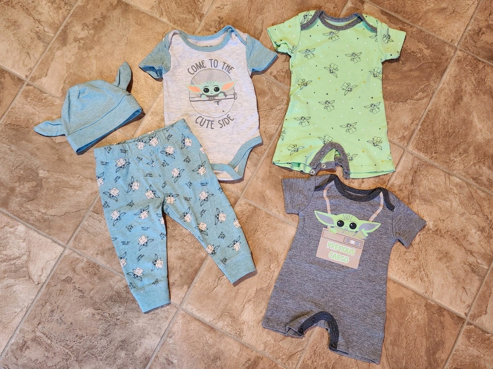 Lot of Baby Boys Happy Threads Star Wars Baby Yoda Outfits/Rompers 0-3M/3-6M