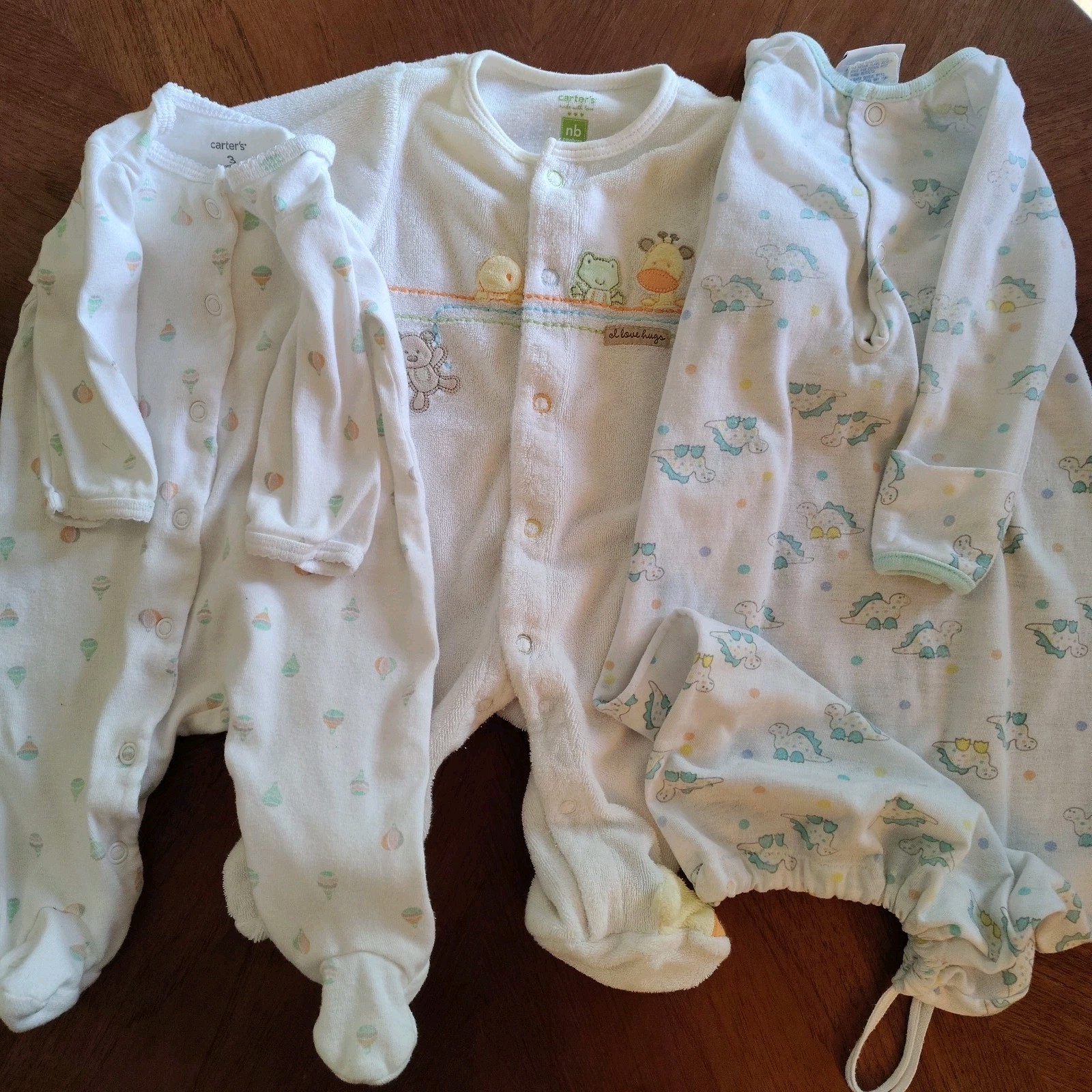 Carter’s Baby Clothes For: New Born, 13 Lb. and 3 Months. Color Neutral Pastels