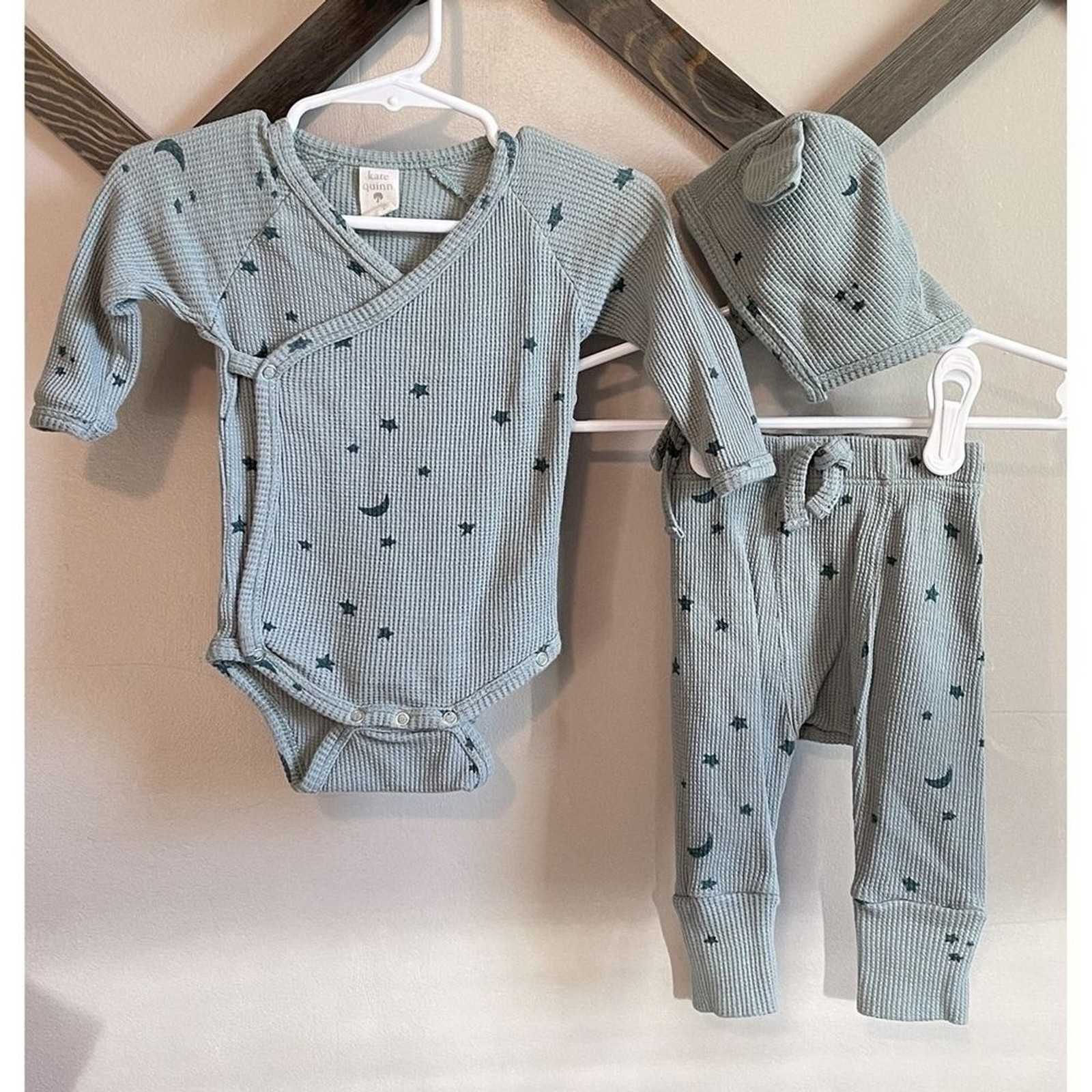 Kate Quinn Thermal 3 PC Set | Sage Green Stars | Bodysuit Pants Hat | 3-6 m