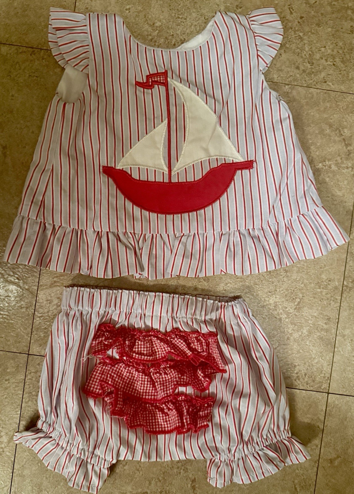 Beehave Girls 3M 2pc Red/White Striped Sleeveless Ruffle Top & Shorts Set