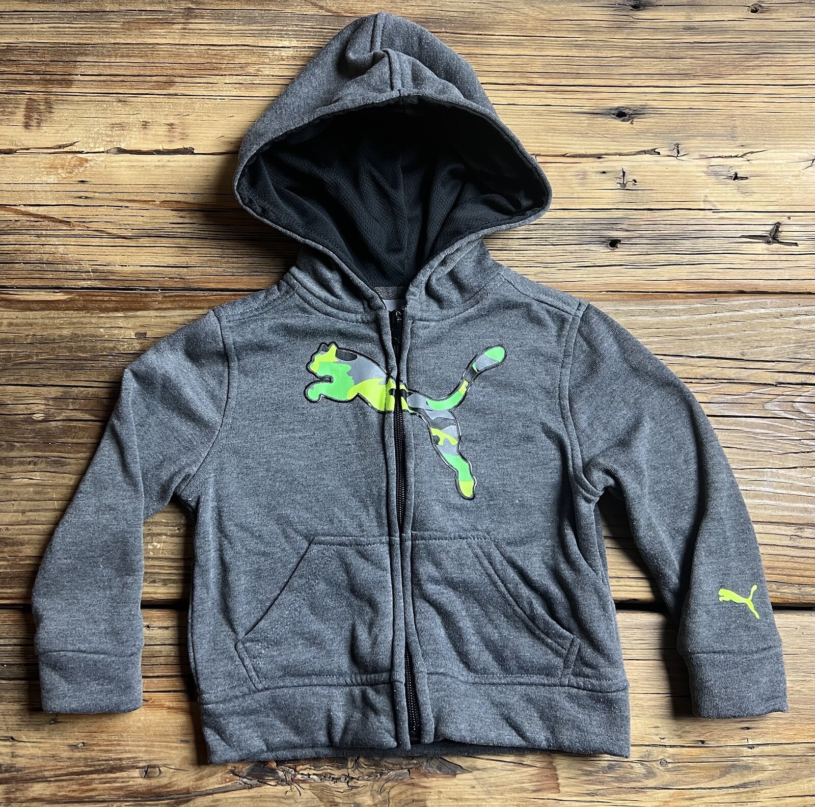 ✔️PUMA Boys 24 Month Gray & Green Zip Up HOODIE