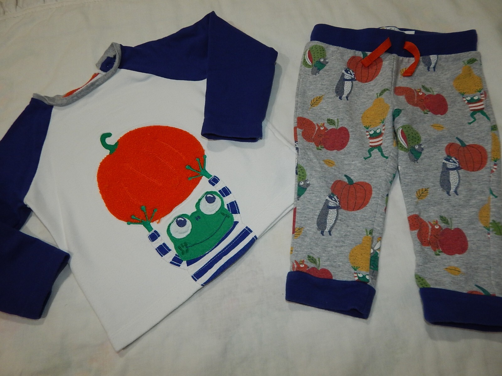 VHTF Mini Baby Boden Boys 12-24 Months PUMPKIN FROG shirt and Pants SET rare