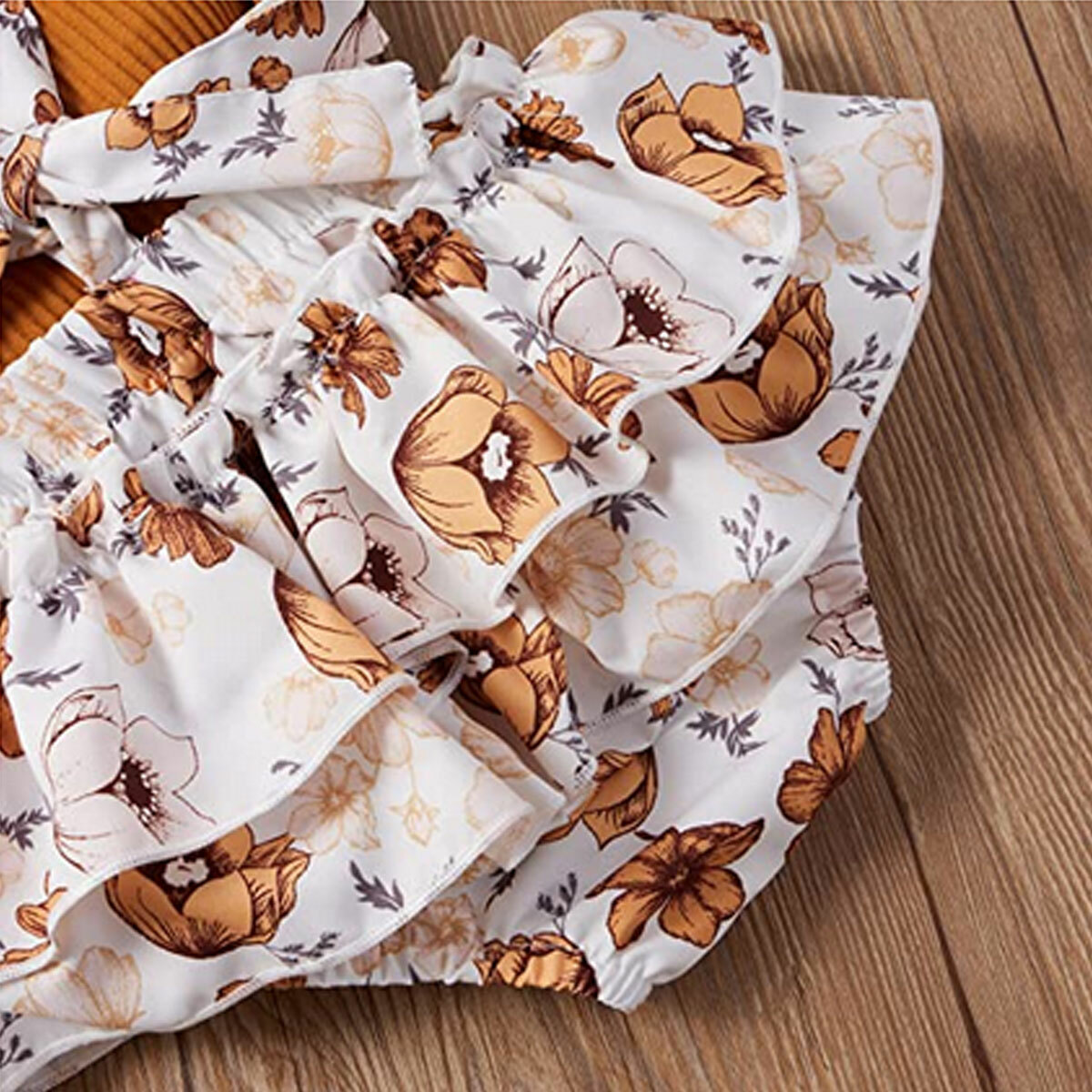 Baby Girl Summer Clothes Set Ruffle Flying Romper Floral Shorts Headband 3PC Set