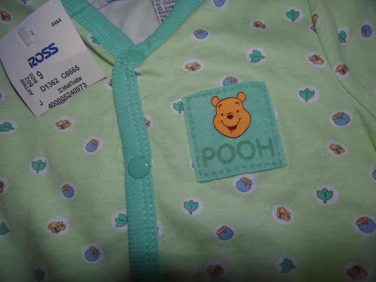 Vintage Disney POOH romper w/ booties sz 6-9 mo leaves honey pot bees green