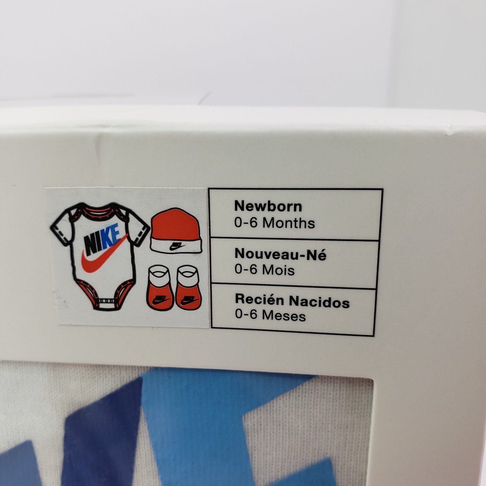 Nike Newborn Baby Size 0-6 M Red Booties Socks Bodysuit Beanie Hat 3 Piece Set