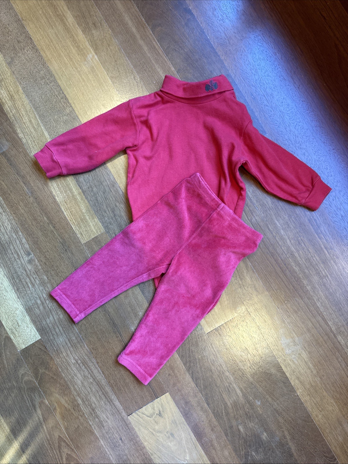 Hartstrings Gymboree Holiday Red T Neck Top Bodysuit Leggings Set 12 18 Mo