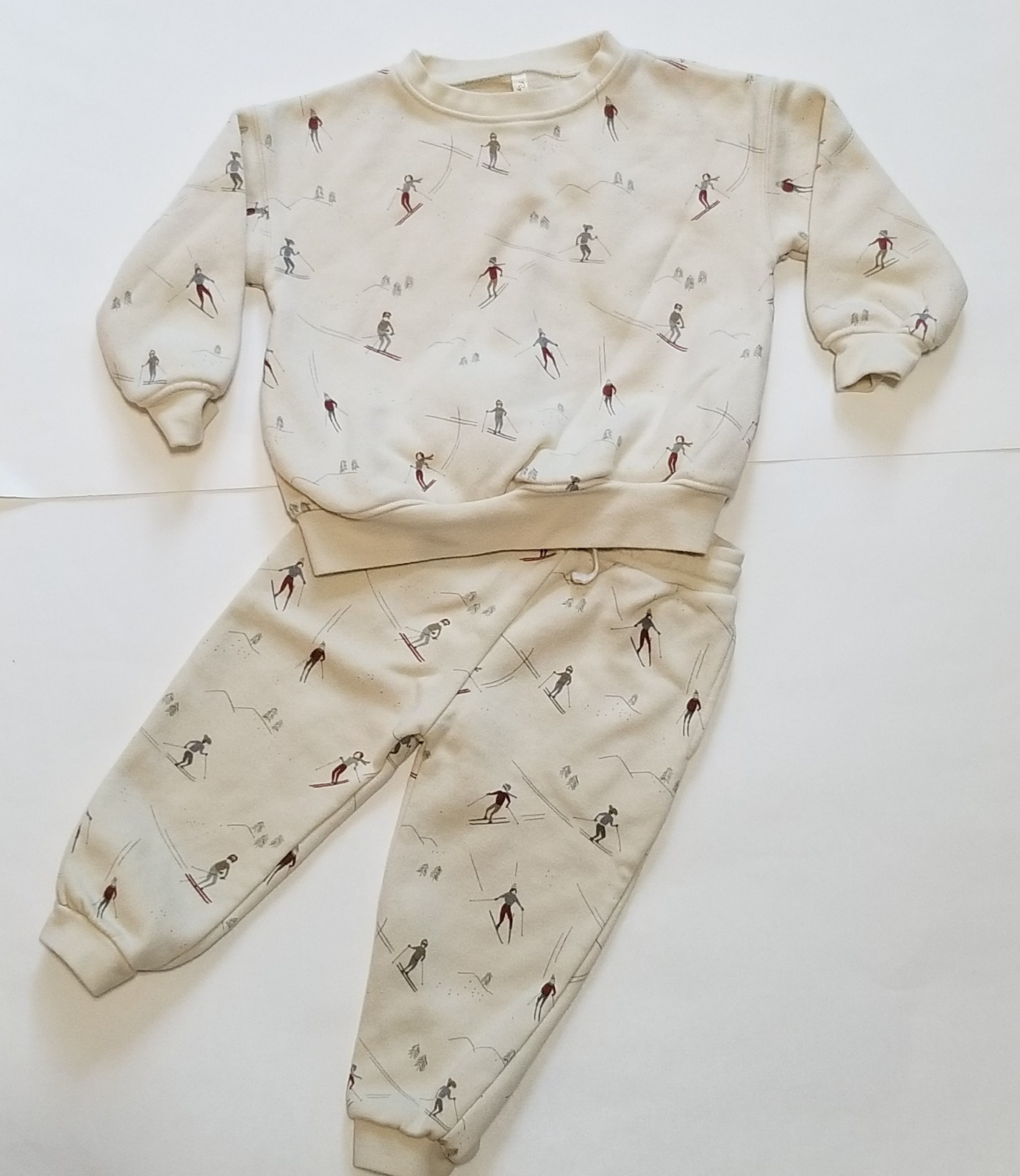Rylee And Cru Sweatsuit Jogger Sweatpants Sweatshirt Set Skiing 18 – 24 Months