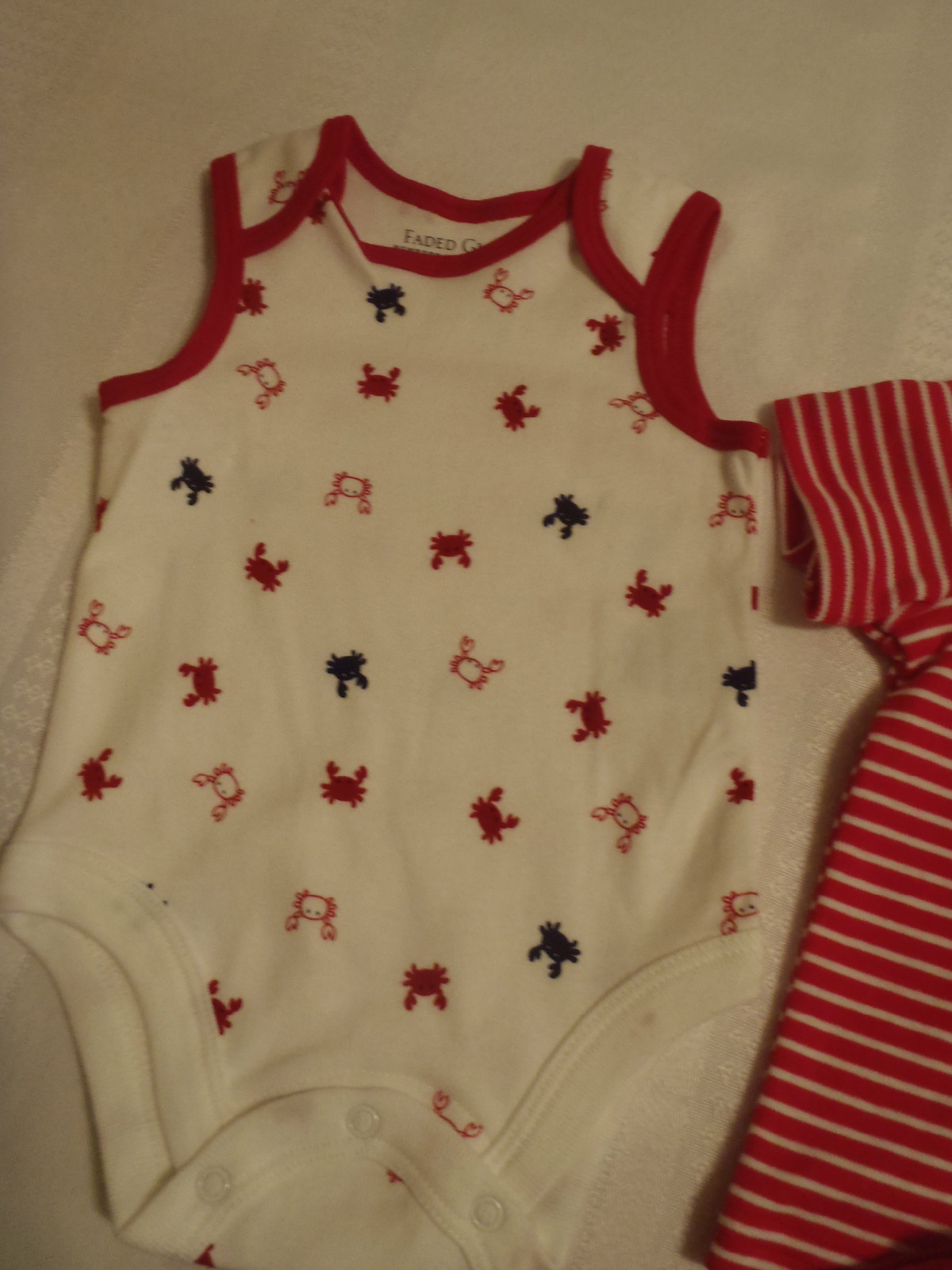 FADED GLORY Newborn or 0-3 Month Bodysuit Shirt Shorts Organic Cotton Outfit NWT