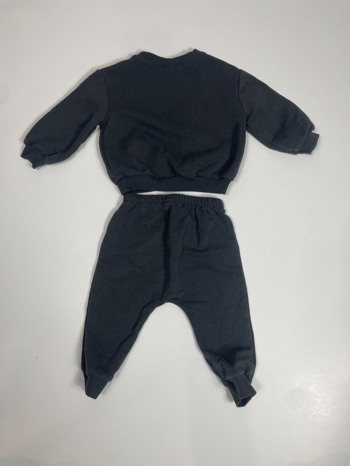 OLD NAVY Full of Joy Sweat Set Size 12-18 Months