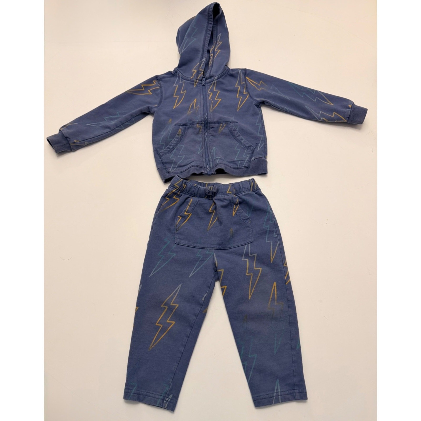 Tea Collection Set Zip Up Hoodie & Pants – Size 3T