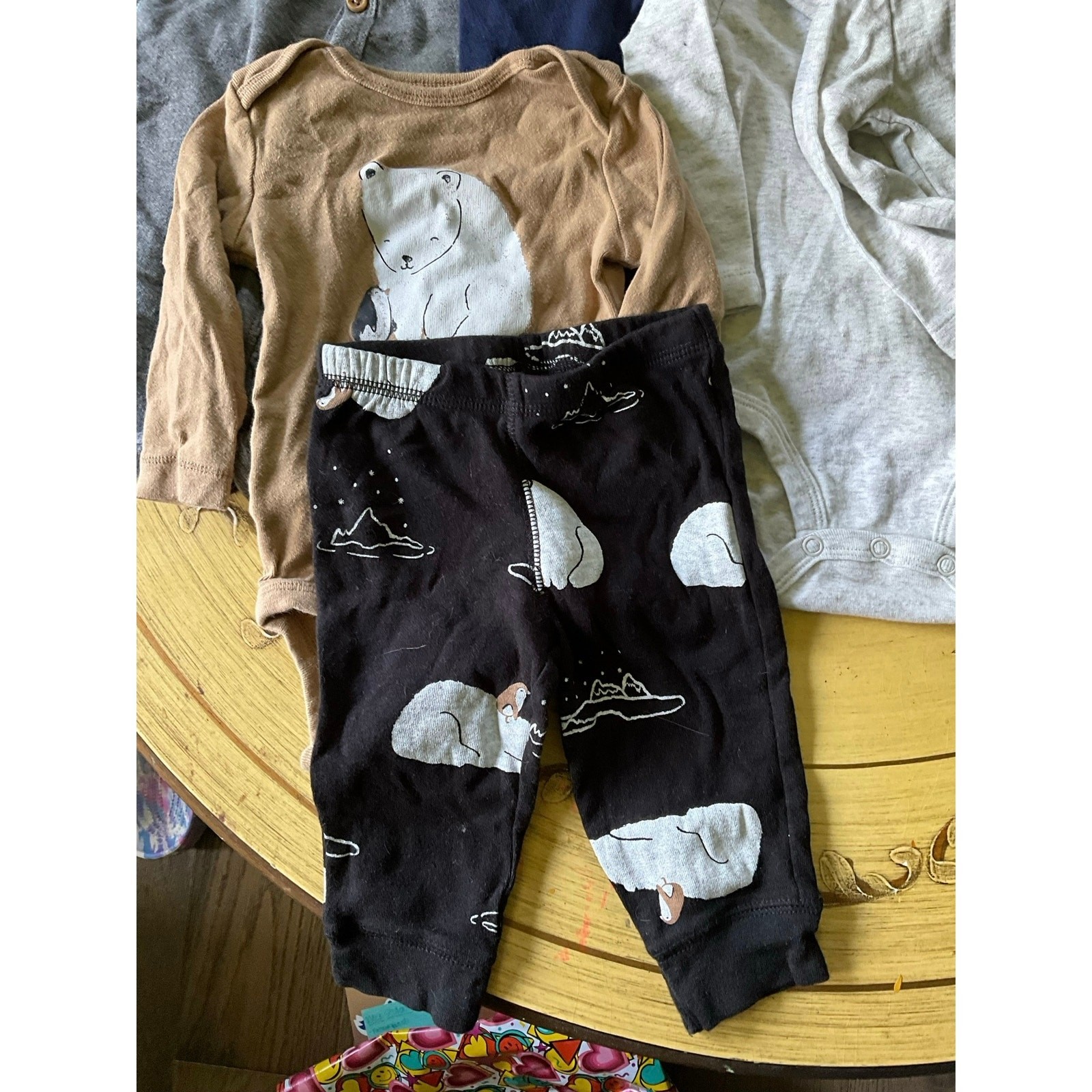 Assorted gender neutral 6-9 months baby clothes
