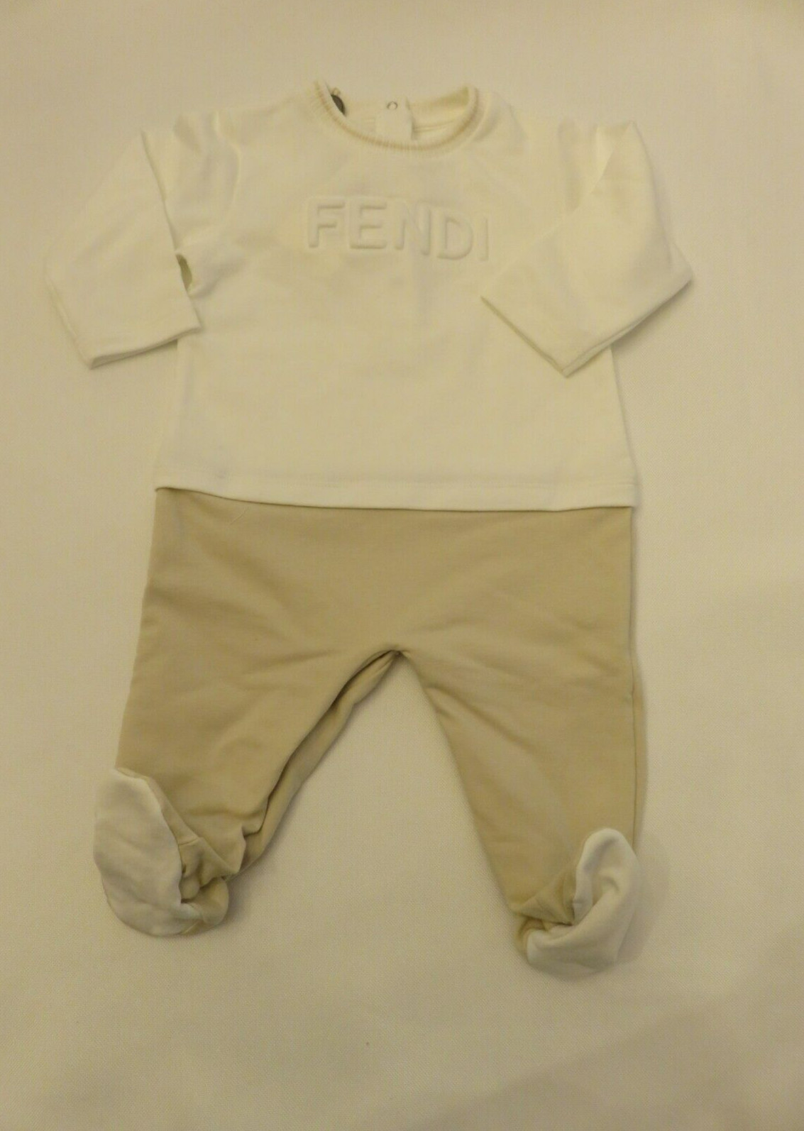 $470 NWB Fendi Beige white FF Babygrow Gift Set 3 peice girl boy 6 months