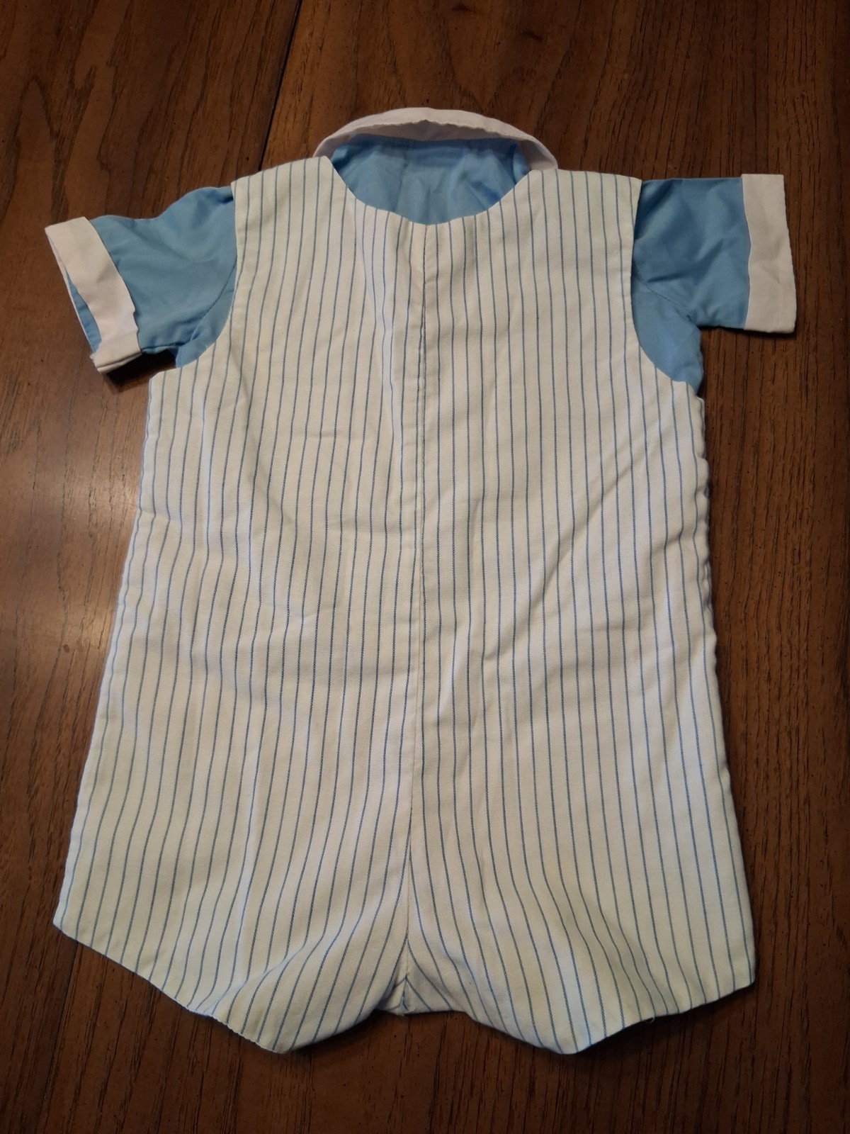 Nannette Baby Boy 2 Piece Romper Outfit Rainbow Buttons Pinstripe 6/9 M