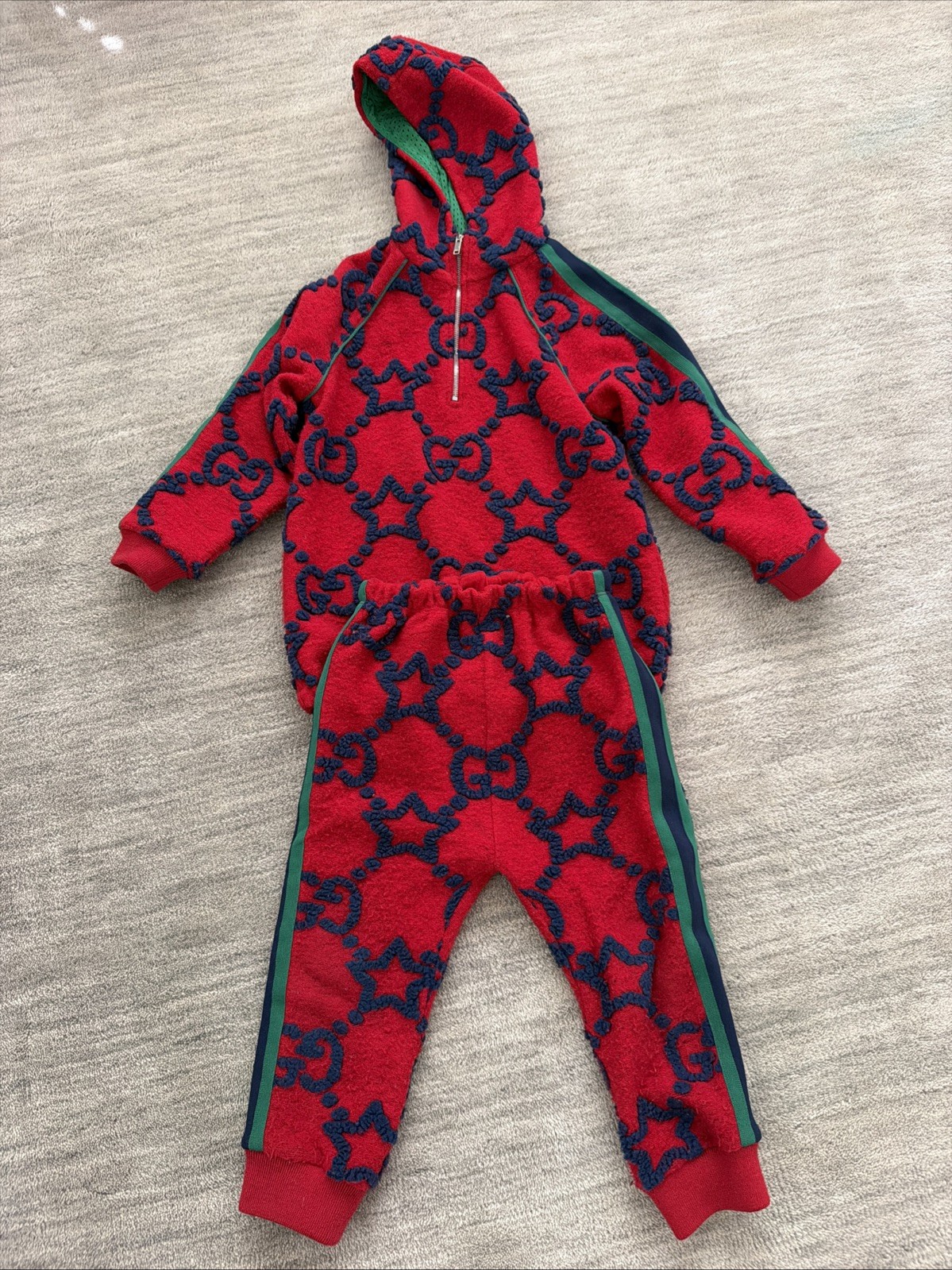 Gucci Red GG Tracksuit Set Hoodie and Joggers for Kids 36 Months Toddler Boys 3T