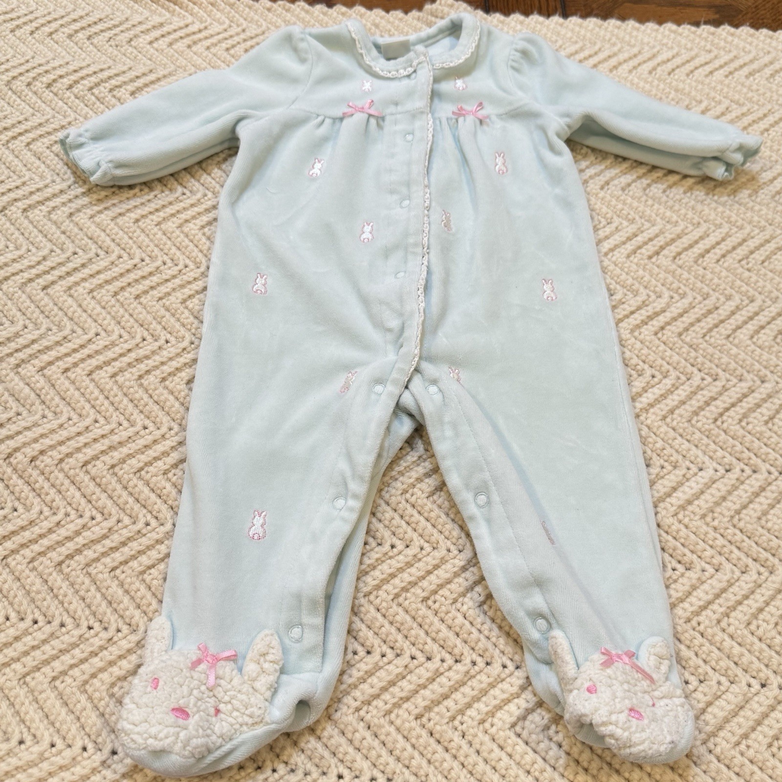 Carter’s Bunny Romper 6 Month Light Blue Velour Footed Snaps Easter Vintage Y2K