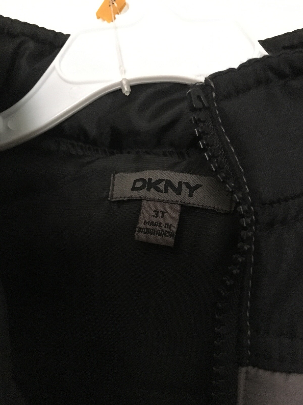 DKNY Toddler Boys 2-Piece Puffer Vest Jacket & Jogger Jeans Set Size 3T
