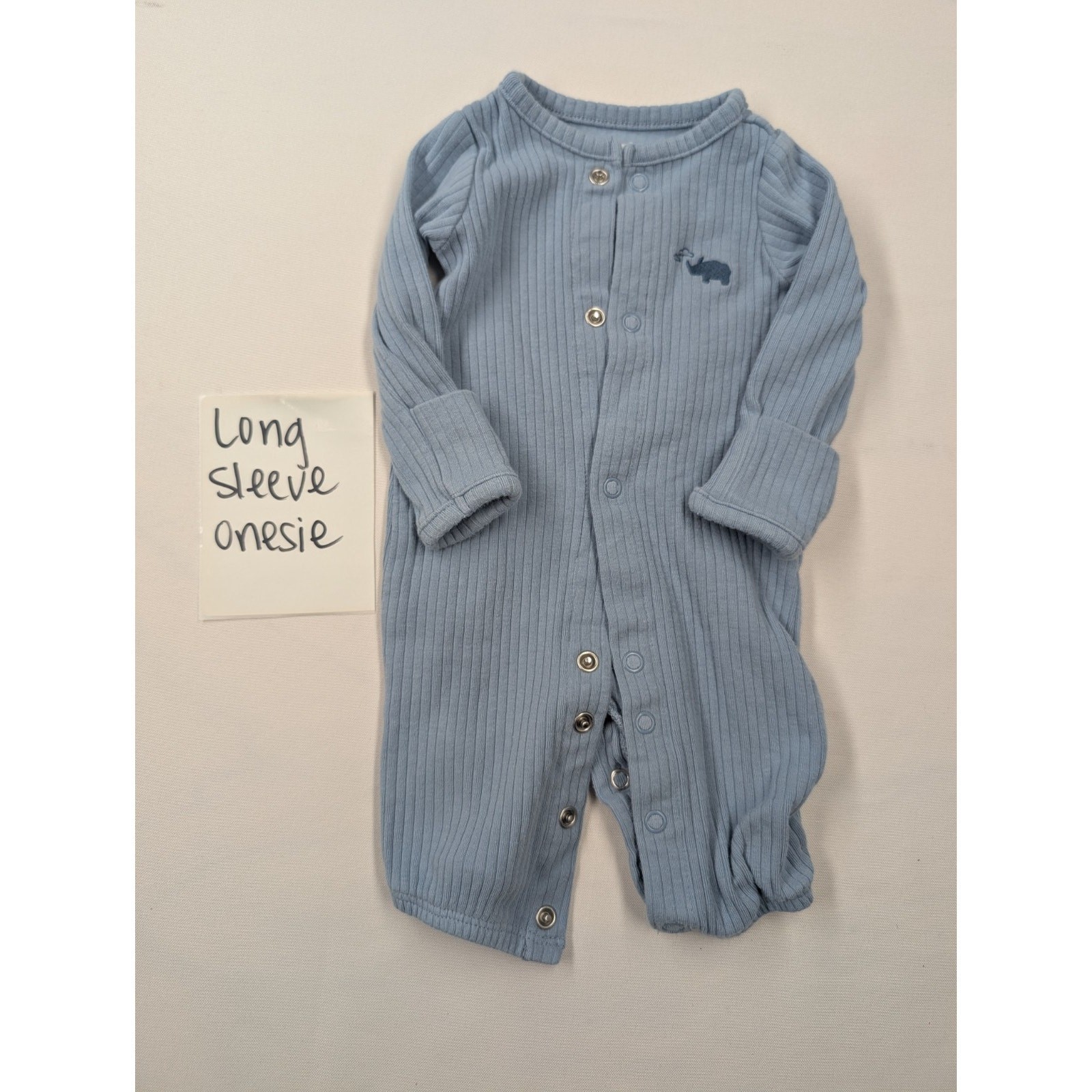 24 Pieces Baby Boy NB to 3 mo Various Brands Bodysuits Short/Long Sleeve Pants