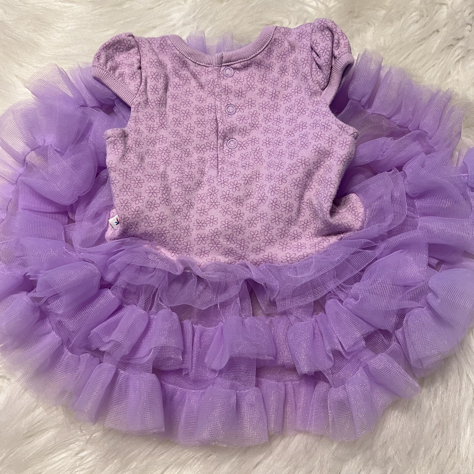Truly Scrumptious by Heidi Klum Infant Baby Bundle Newborn & 3 Months Ruffles