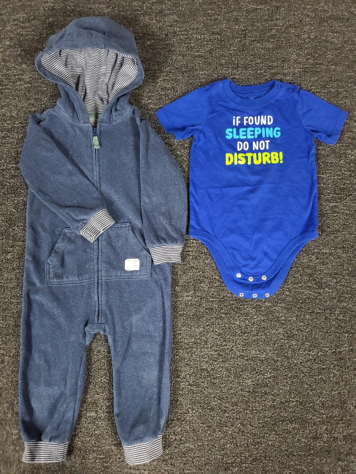 Boys One Piece Lot 24 Months Carters Full Body Zip Hooded & Garanimals Snap Set