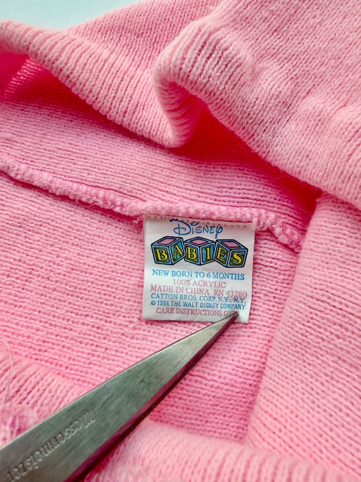VTG 1984 Disney Babies Minnie Mouse Knit Sweater Pants Hat Set 0-6M Pink/Teal