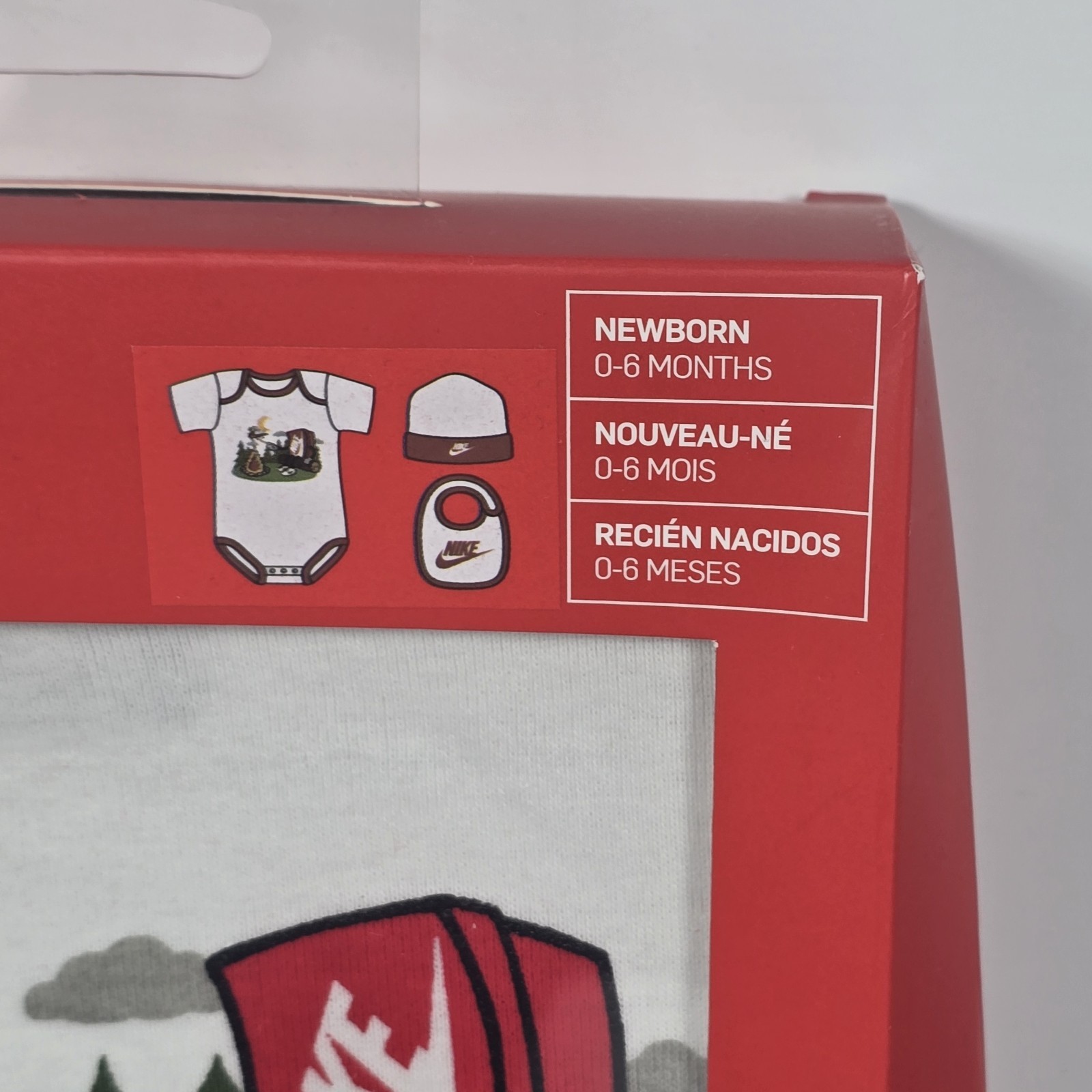 New Nike Baby 3 Piece Box Set Red Infant Bodysuit Hat Bib 0-6 MONTHS Campfire