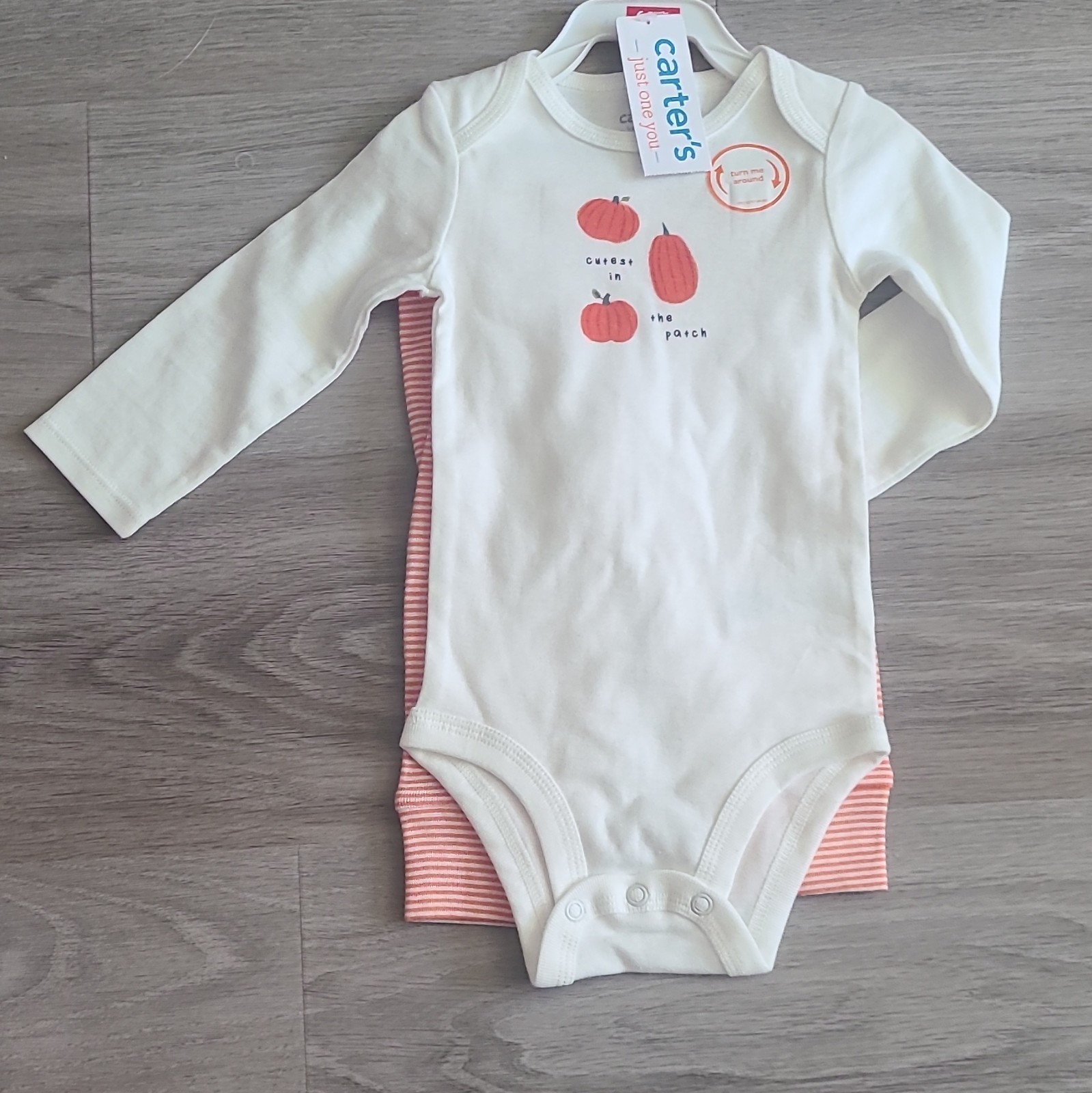 Carter’s 2-Piece Baby Set 6M Long Sleeve Bodysuit Pants Pumpkin Striped