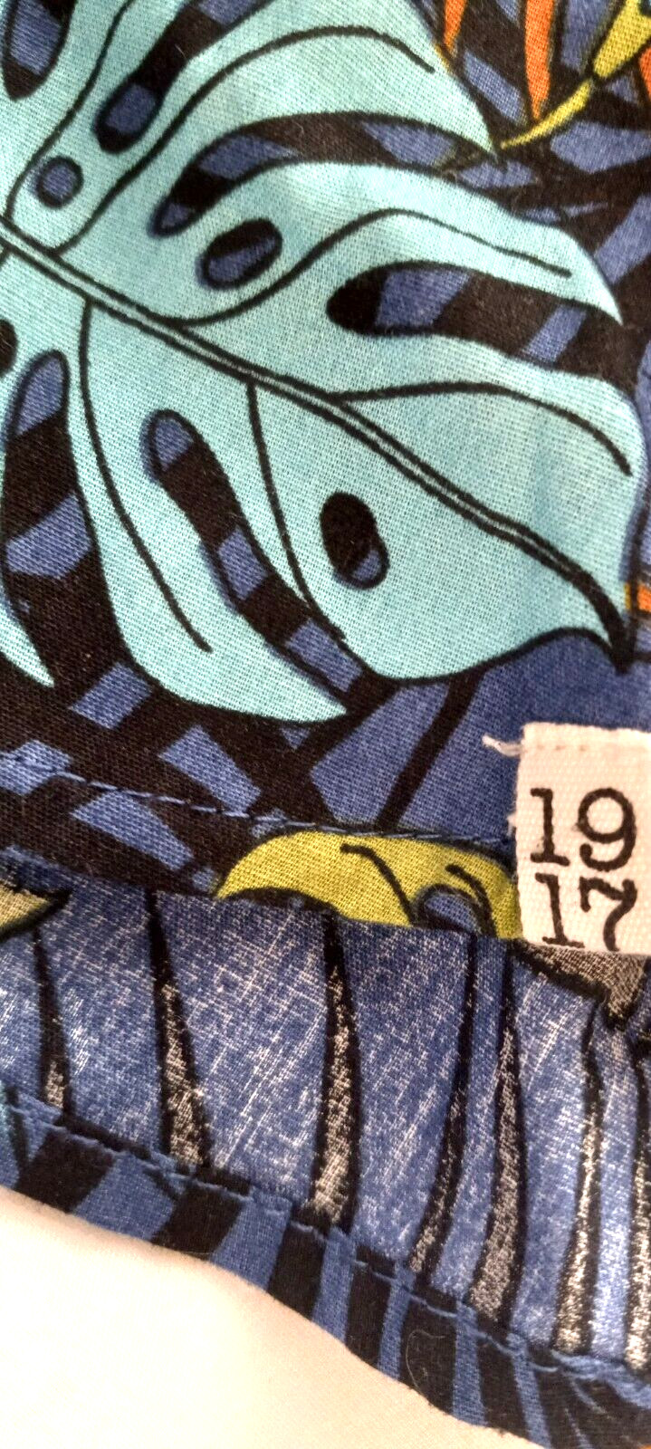 Boy’s NEW 12 Month Shirt Blue Tropical Hawaiian Print Short Sleeve Button Up