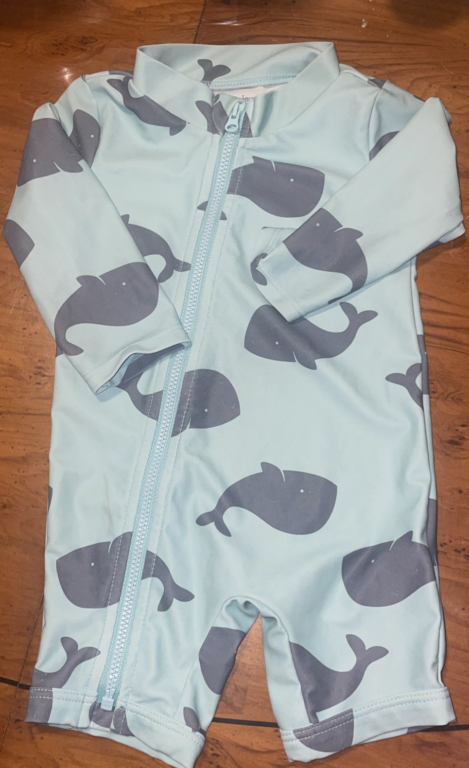 Bundle Of Baby Clothes 3 To 9 Months See Description For Each Item And Pictures