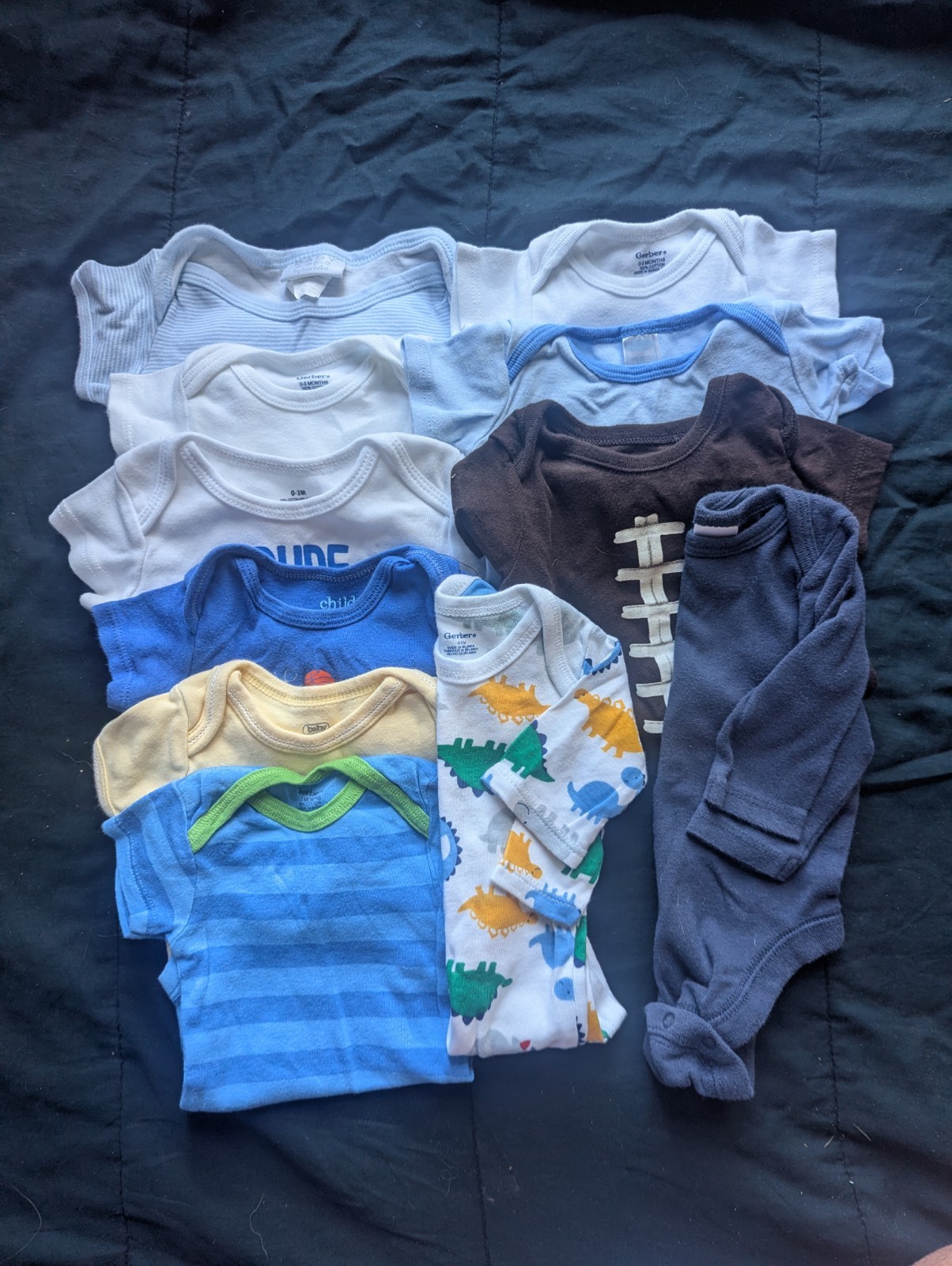 Mixed lot of 22 boys items 0-3 months- bodysuits, outfits, pants